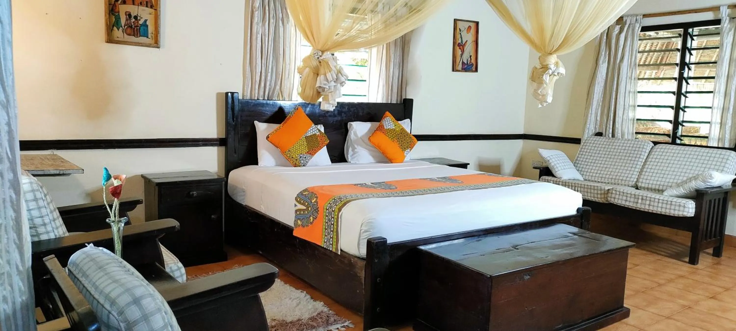 Photo of the whole room, Bed in Upani in Diani