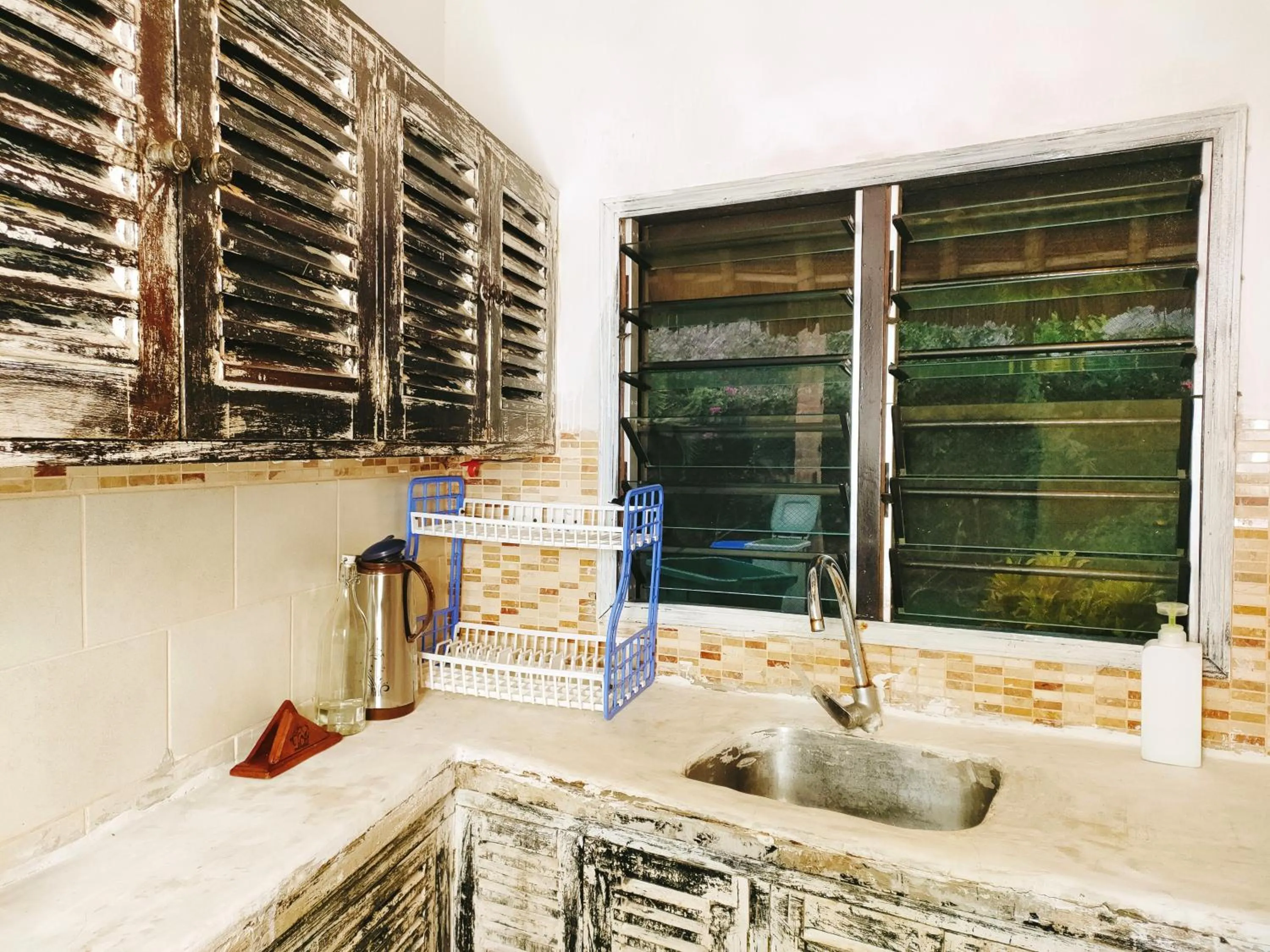 Kitchen or kitchenette in Upani in Diani