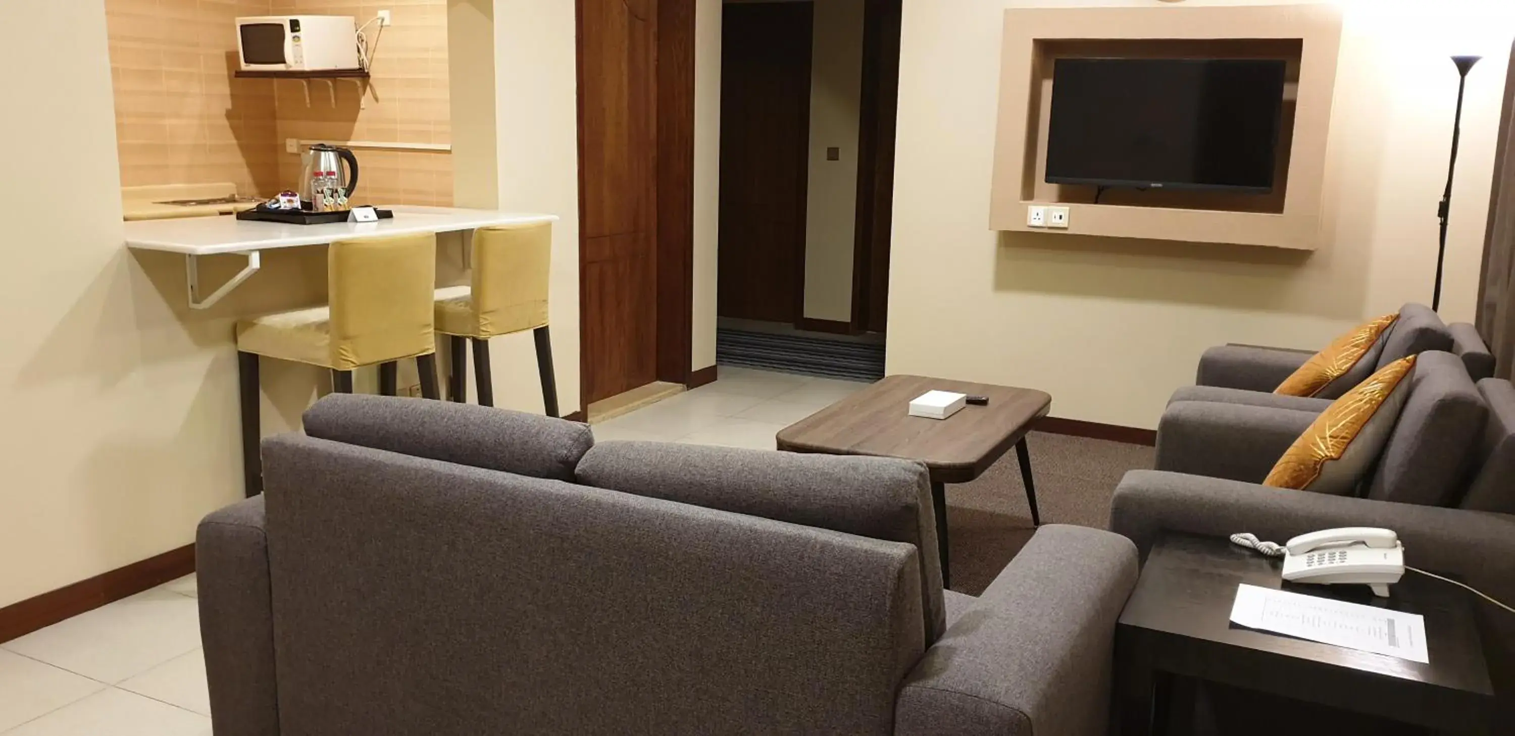 Deluxe Two-Bedroom Apartment in Traveller Inn Serviced Apartments - Economy Deluxe Two-Bedroom Apartment in Traveller Inn Serviced Apartments - Economy