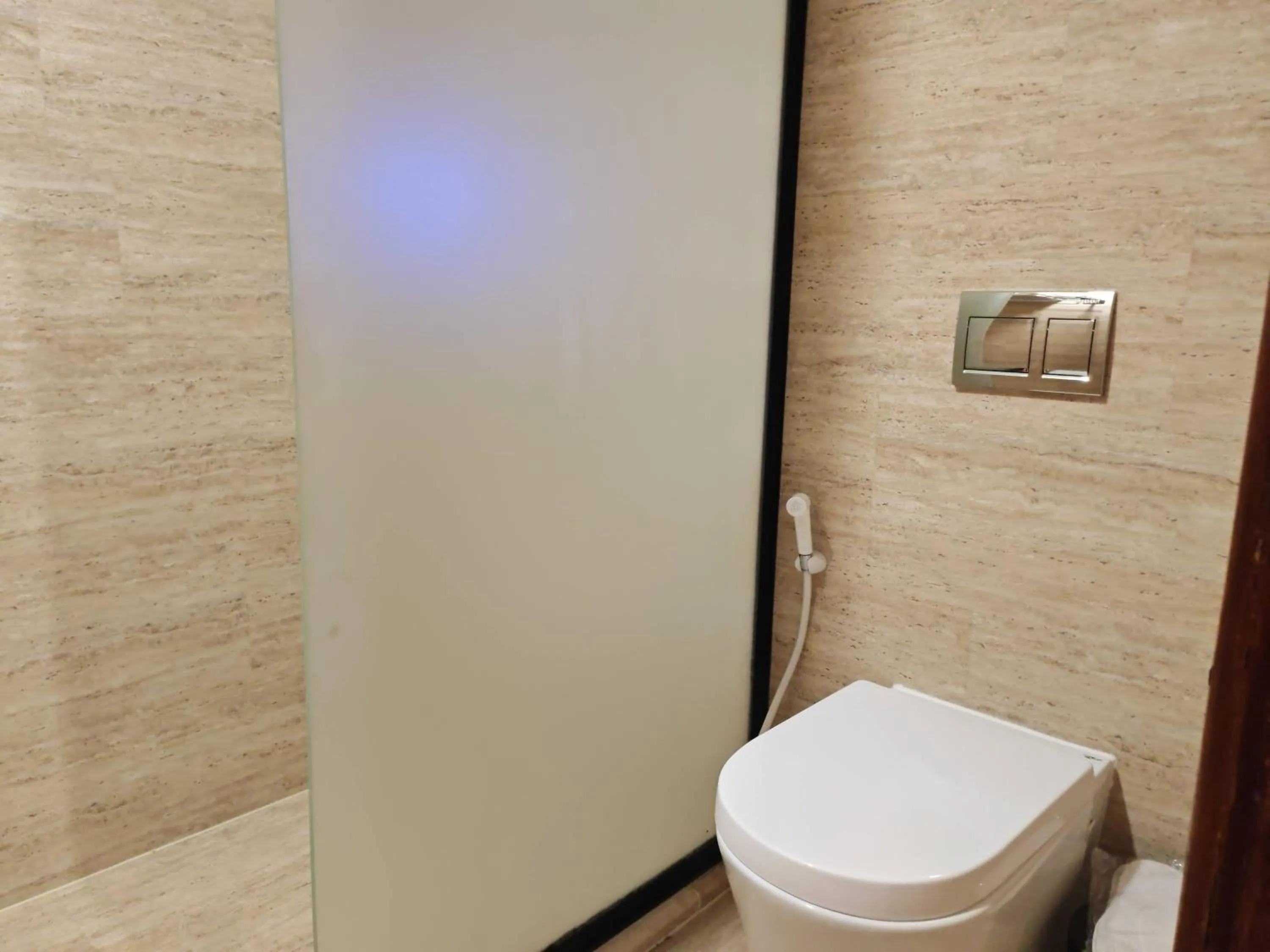 Bathroom in Travellerinn Serviced Apartment