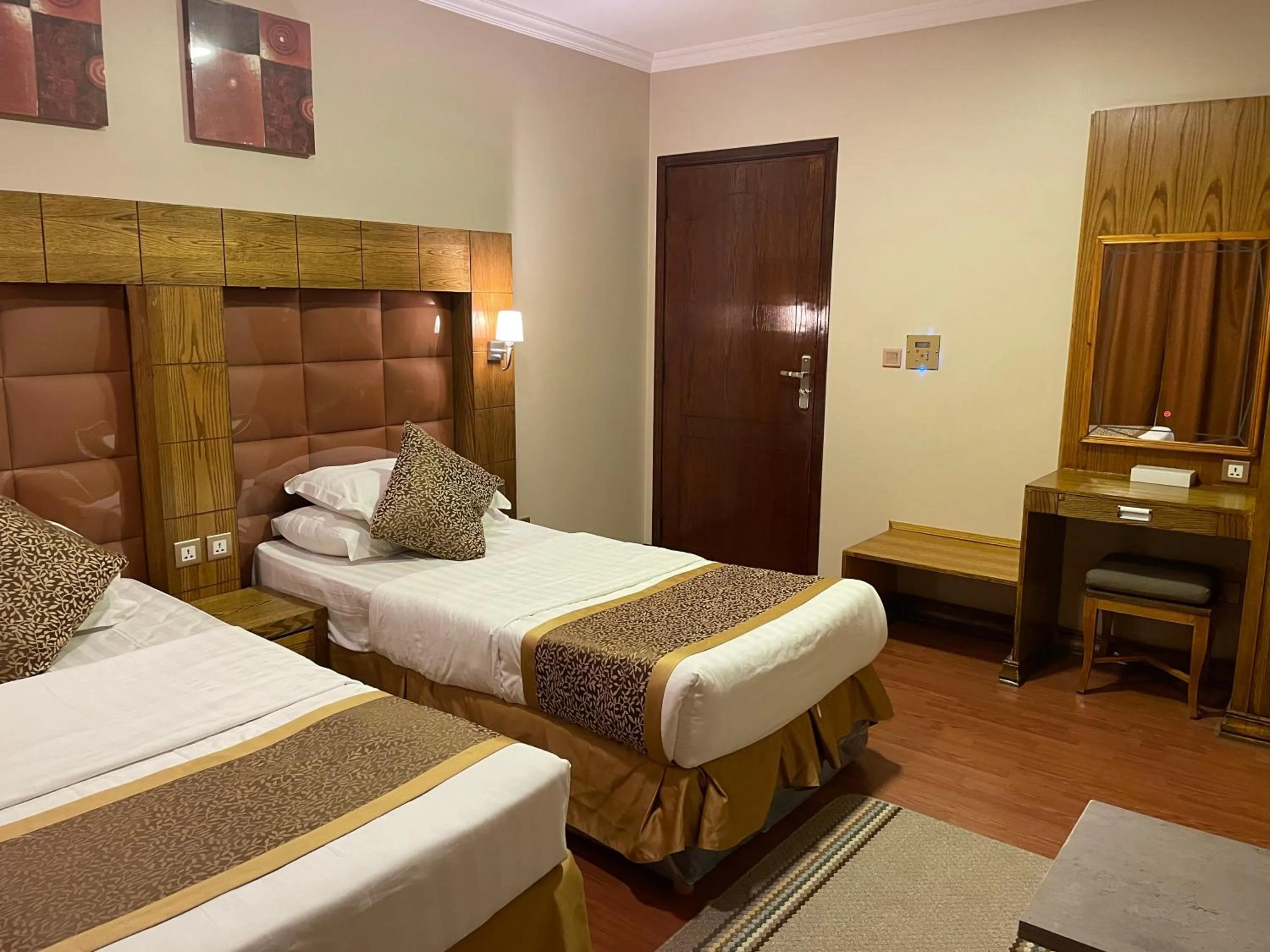 Bedroom, Bed in Travellerinn Serviced Apartment