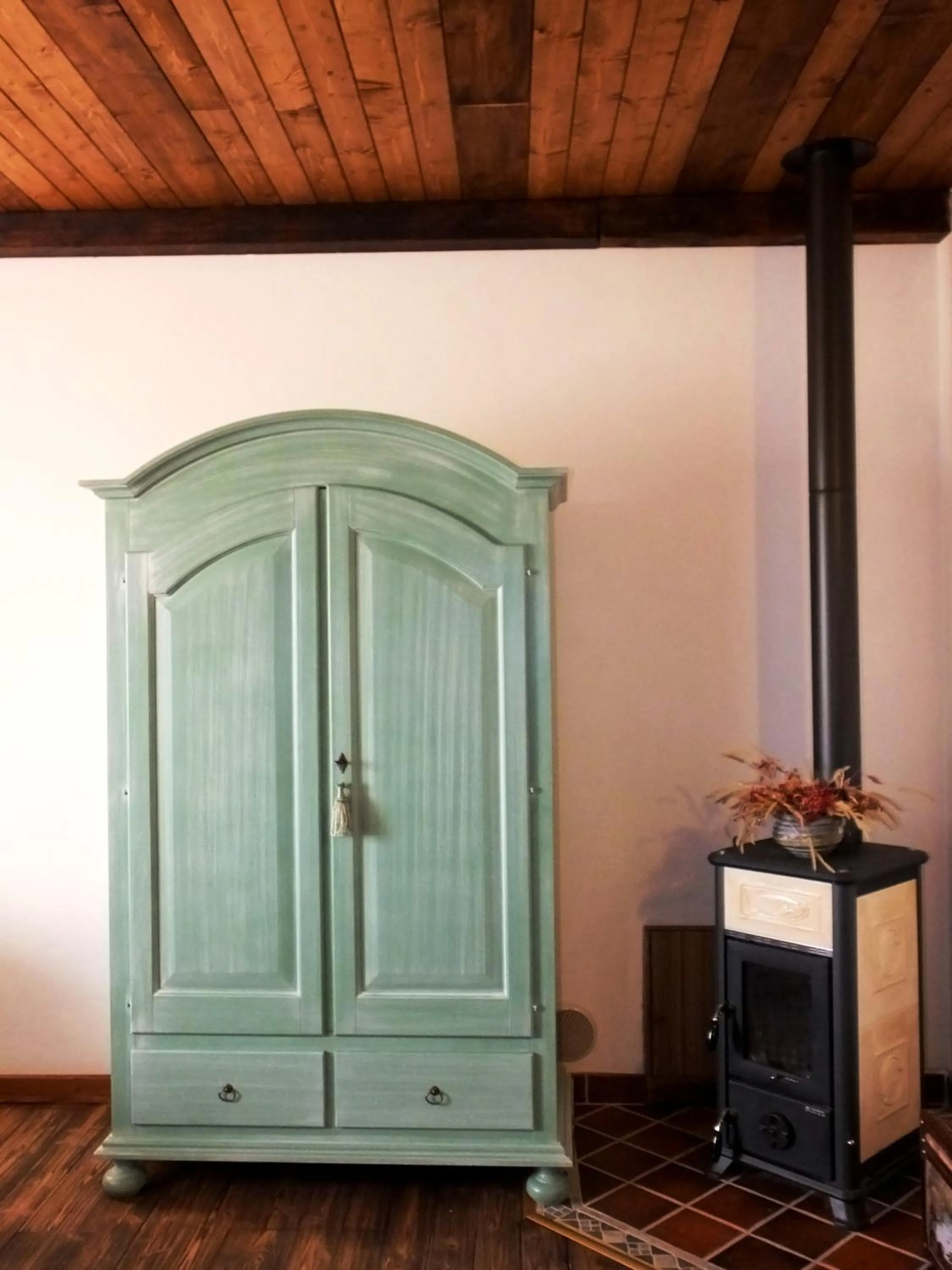 Decorative detail in Agriturismo Adriano Pedretti
