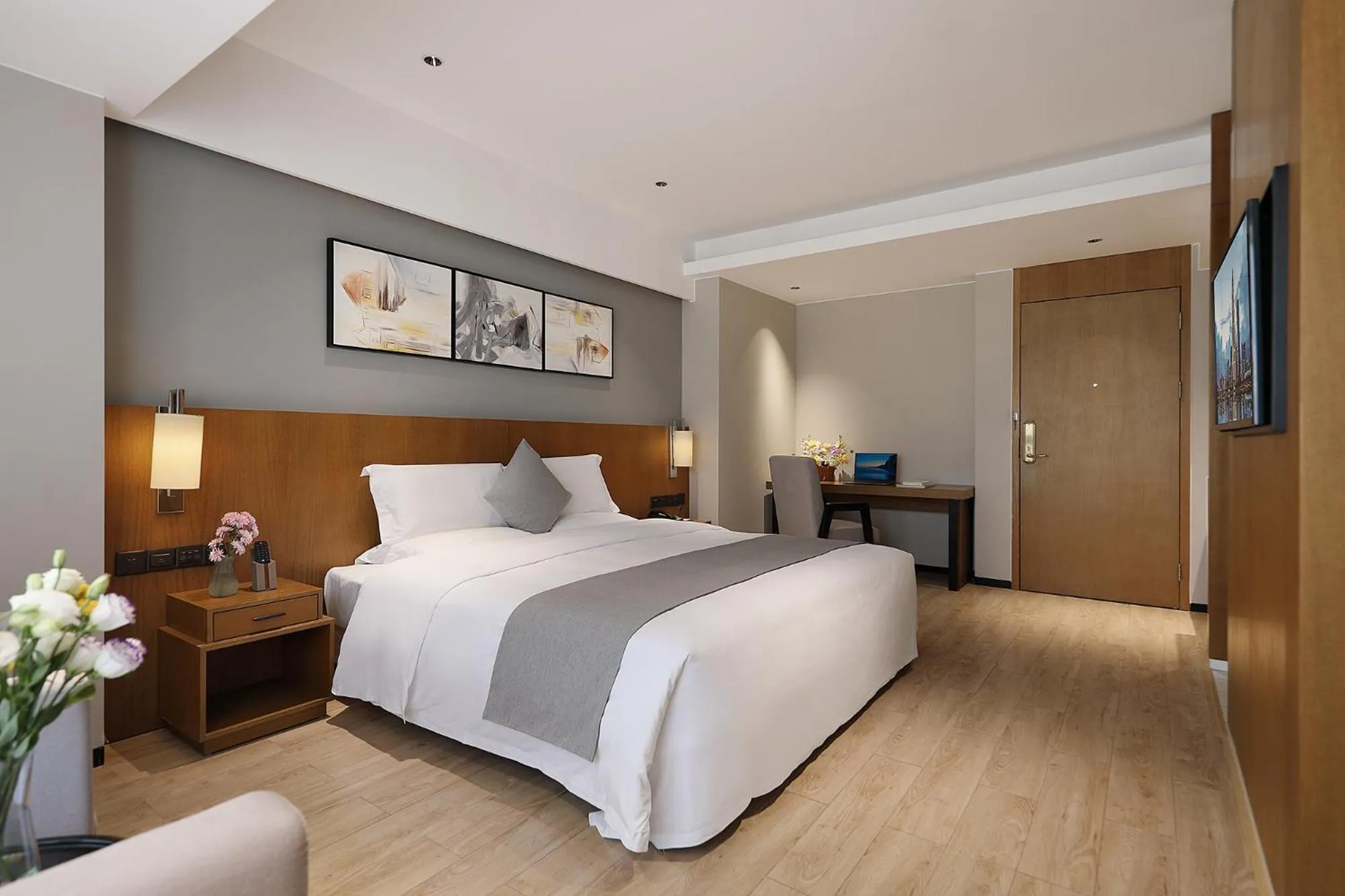 Photo of the whole room, Bed in Hongdu Hotel