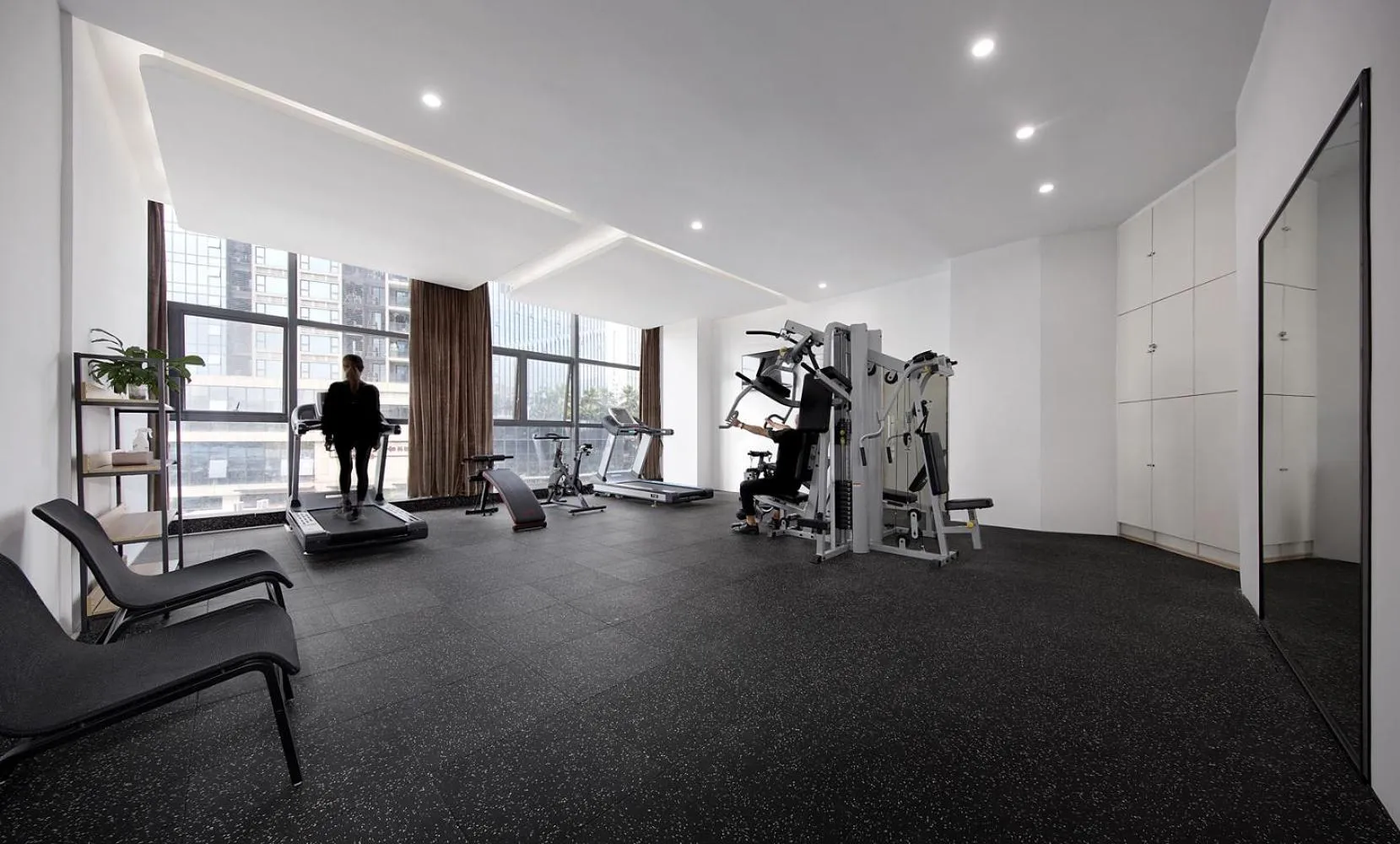 Fitness centre/facilities in Hongdu Hotel