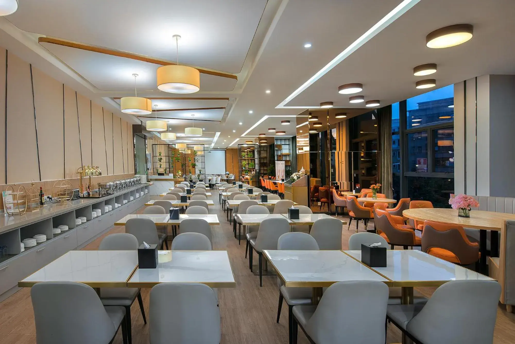 Restaurant/places to eat in Hongdu Hotel Restaurant/places to eat in Hongdu Hotel