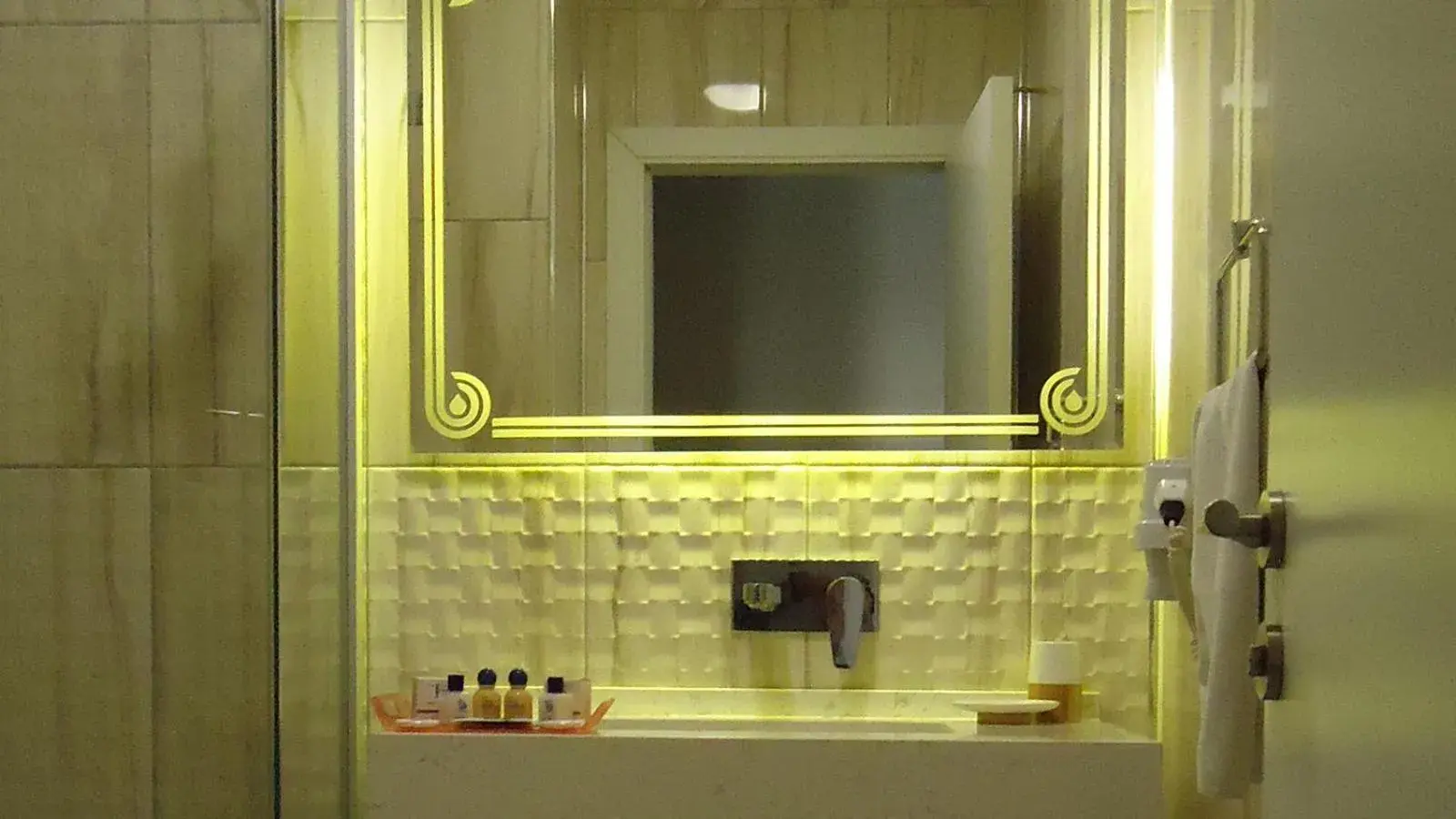 Bathroom in Berrak Otel Bathroom in Berrak Otel