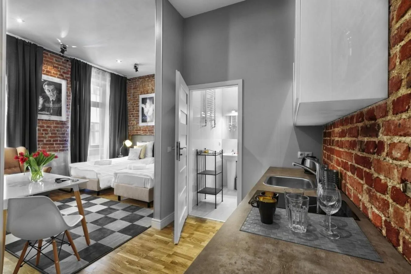 Kitchen or kitchenette in Cinema Rooms - Piotrkowska