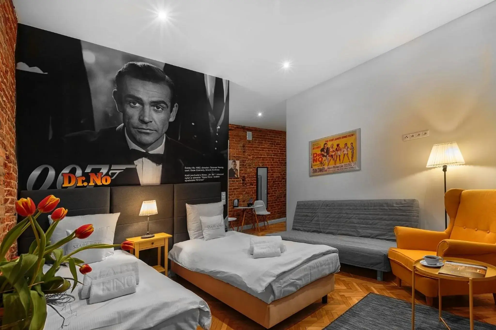 Bed in Cinema Rooms - Piotrkowska Bed in Cinema Rooms - Piotrkowska