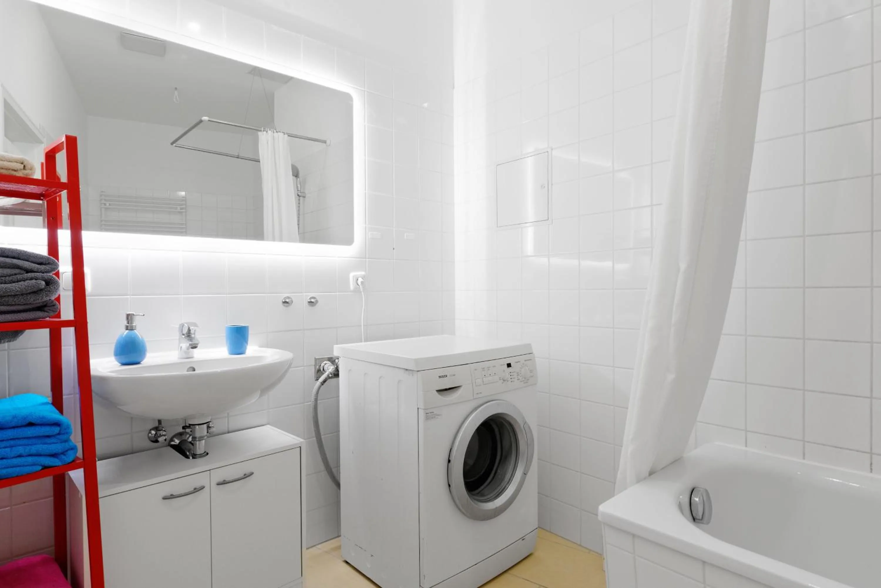Bath in Grand Central Mitte Apartment