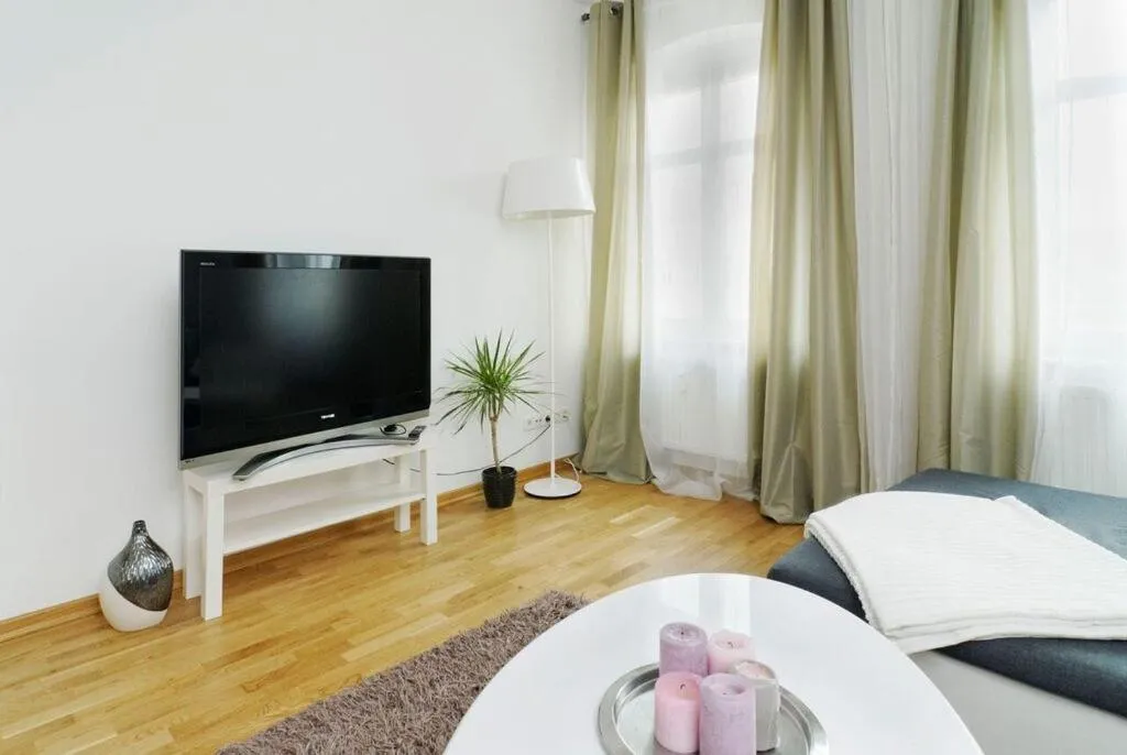 Day, Bed in Grand Central Mitte Apartment