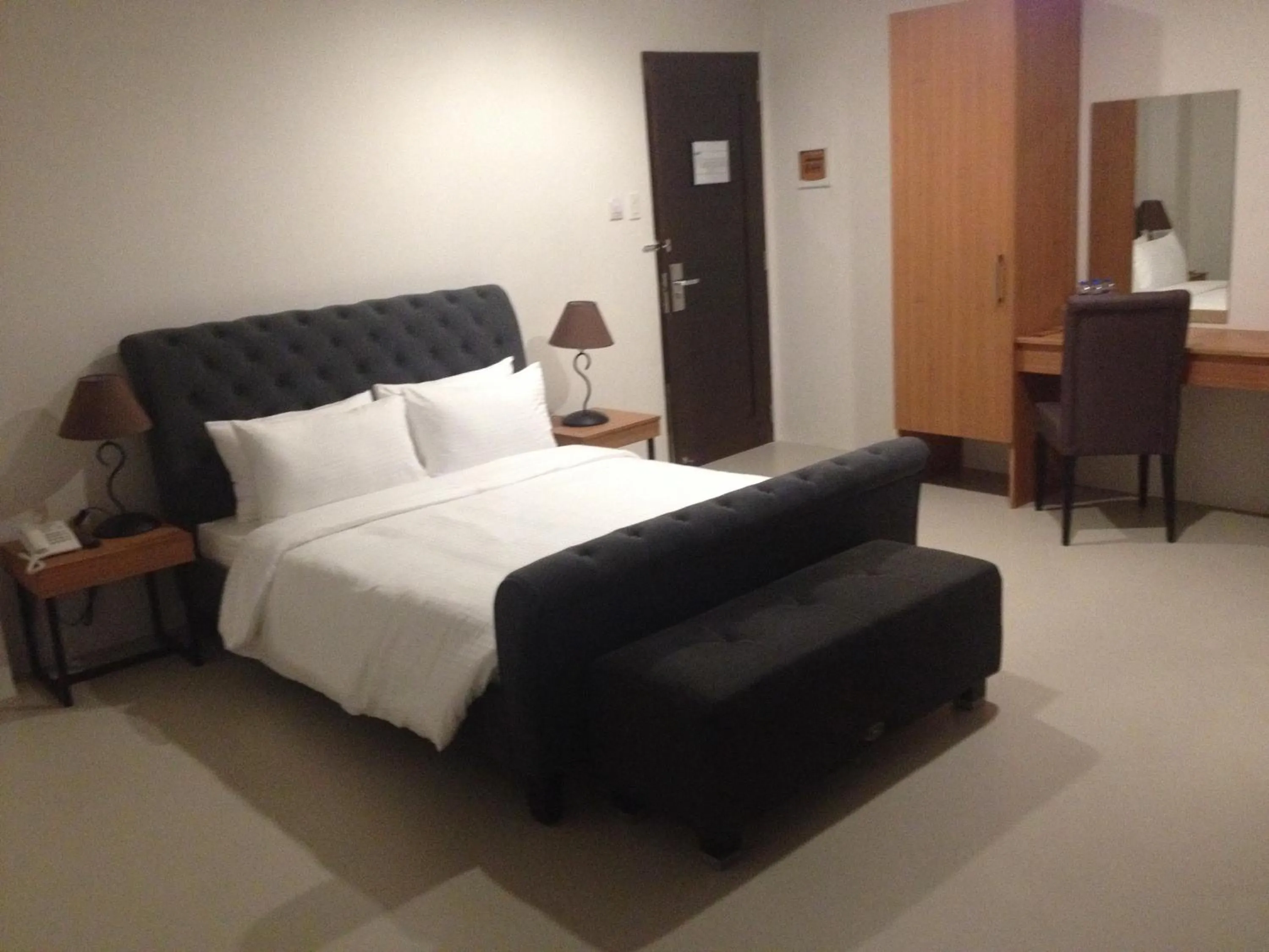 Executive Suite in Mango Suites - Isabela
