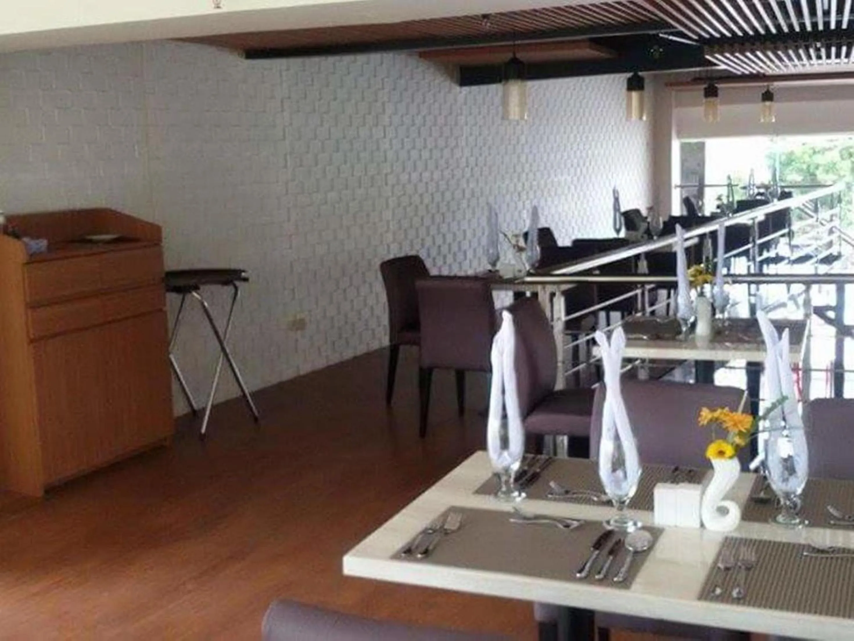 Restaurant/places to eat in Mango Suites - Isabela