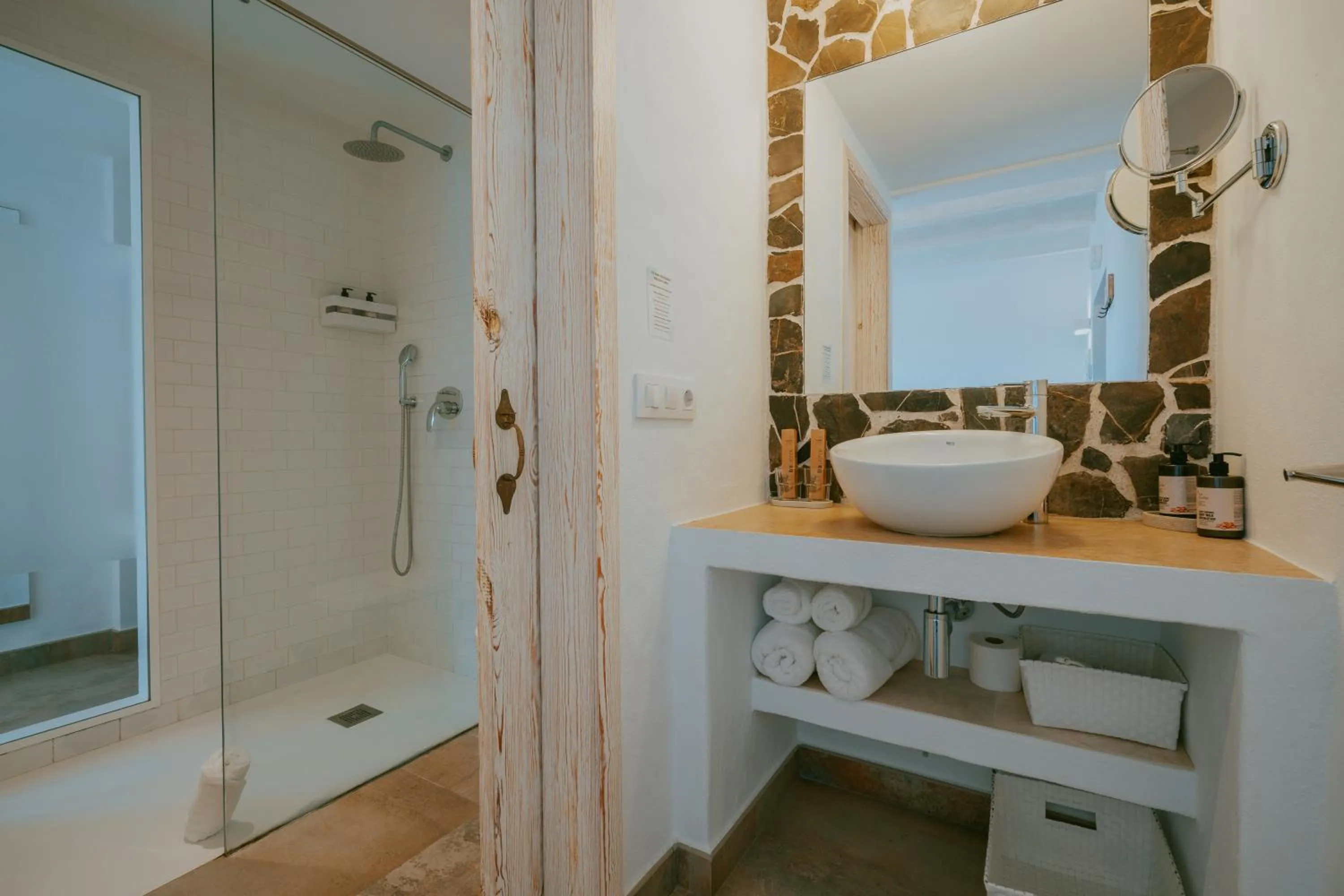 Shower in Agroturismo Son Vives Menorca - Adults Only