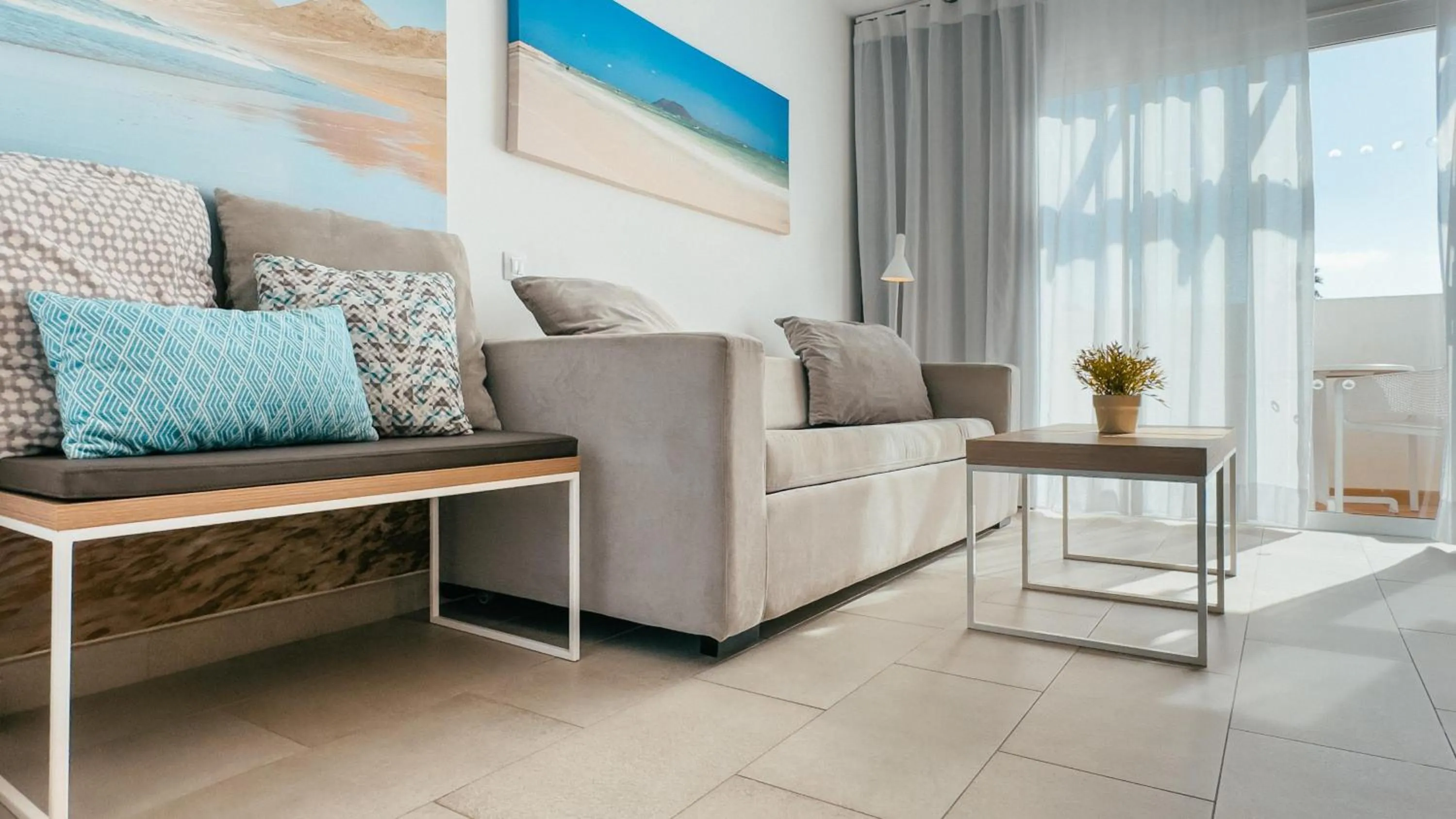 Photo of the whole room in Labranda Corralejo Village