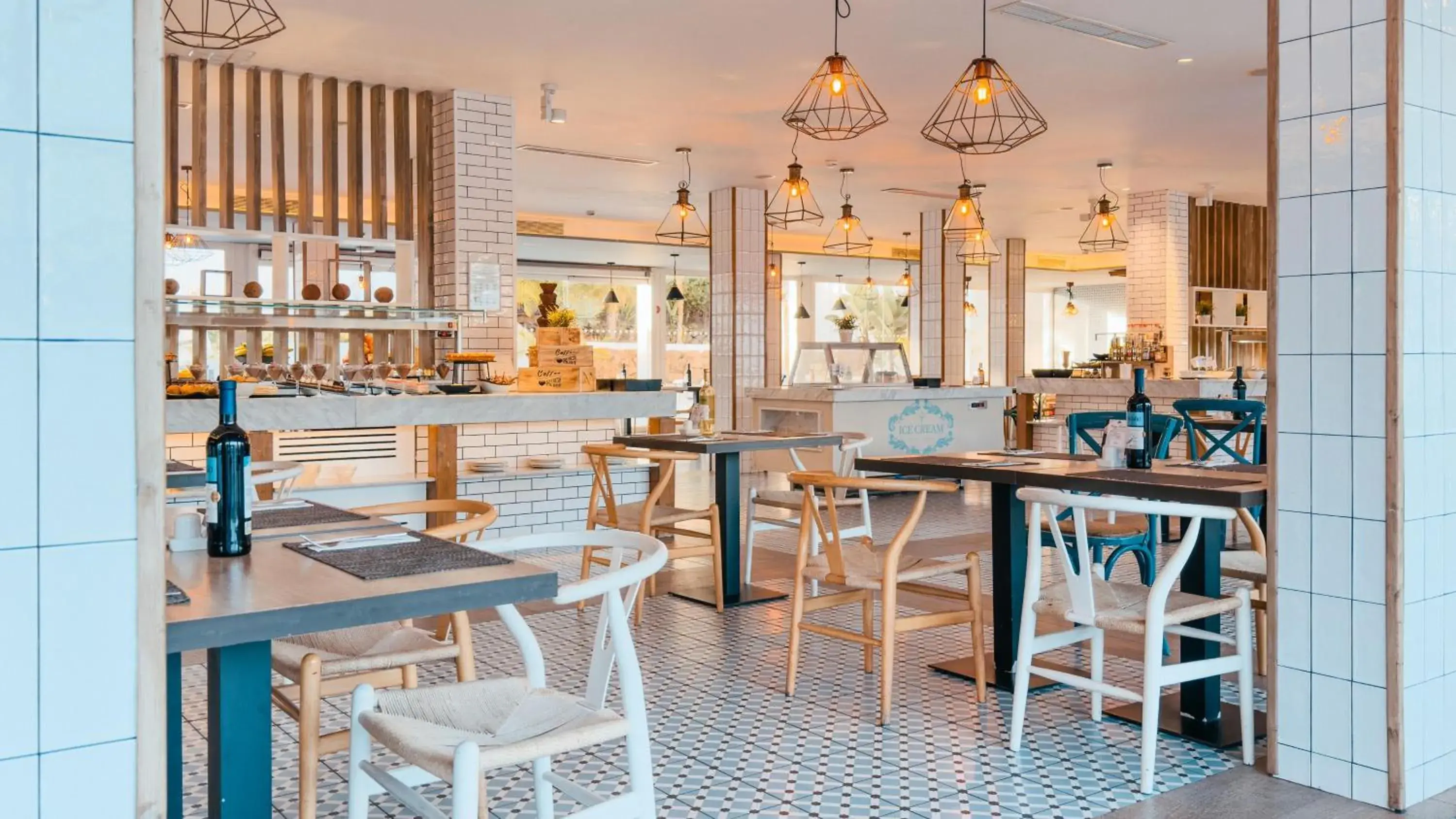 Restaurant/places to eat in Labranda Corralejo Village Restaurant/places to eat in Labranda Corralejo Village