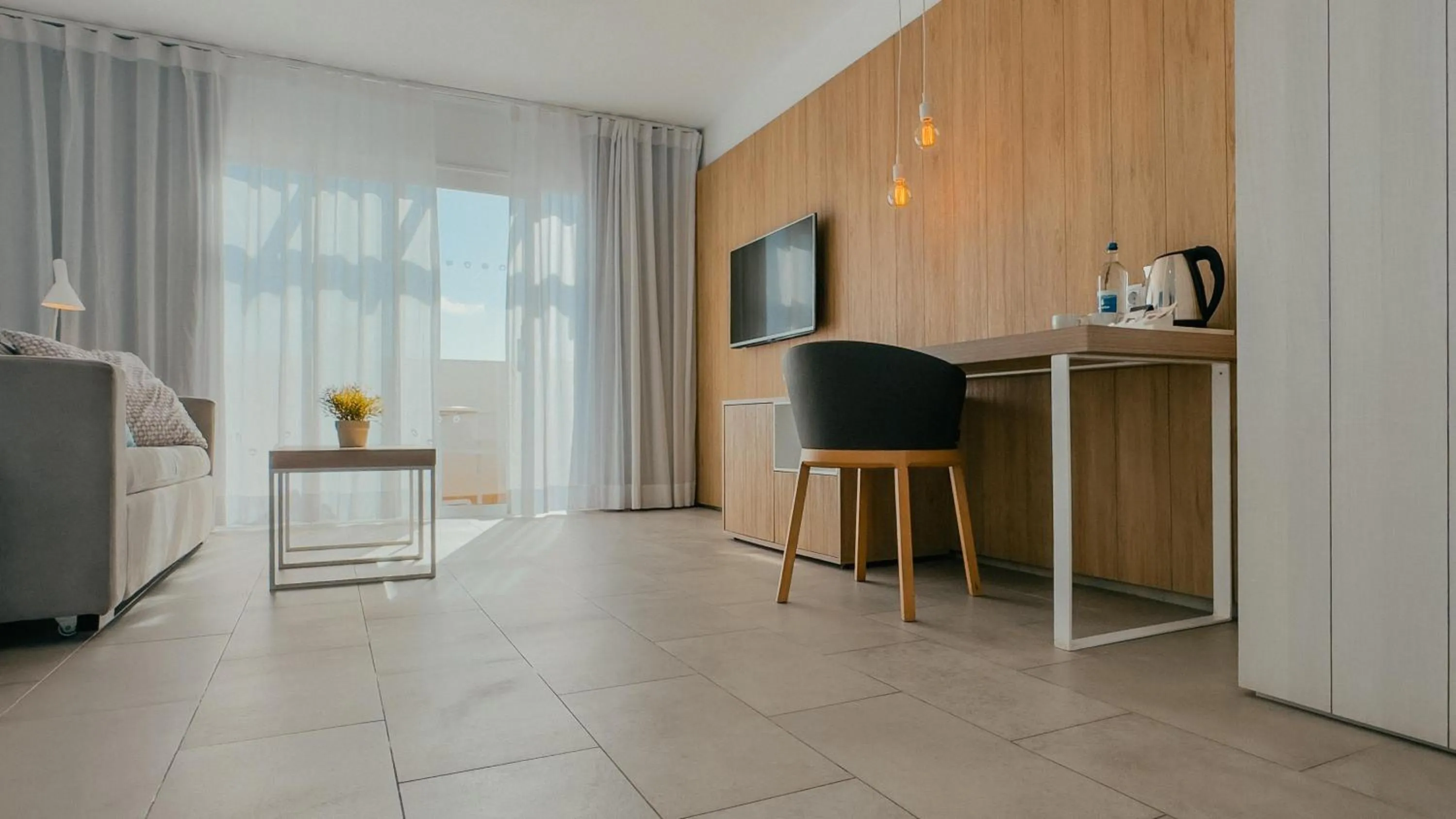 Photo of the whole room in Labranda Corralejo Village