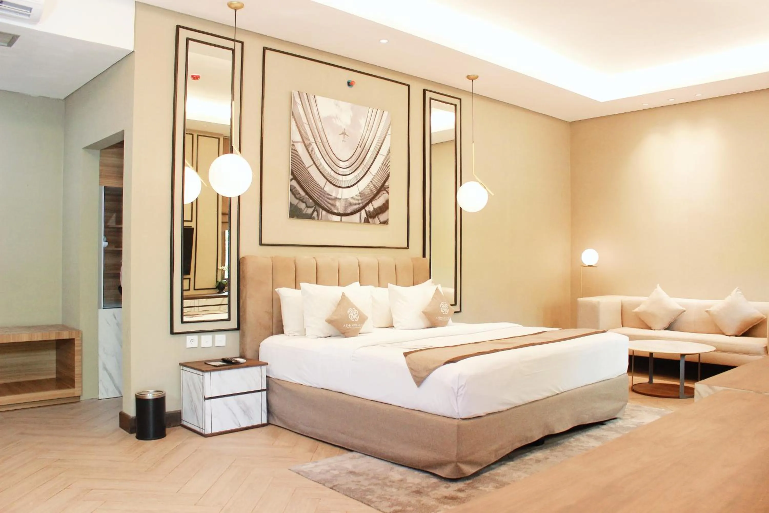 Bedroom, Bed in Adhiwangsa Hotel