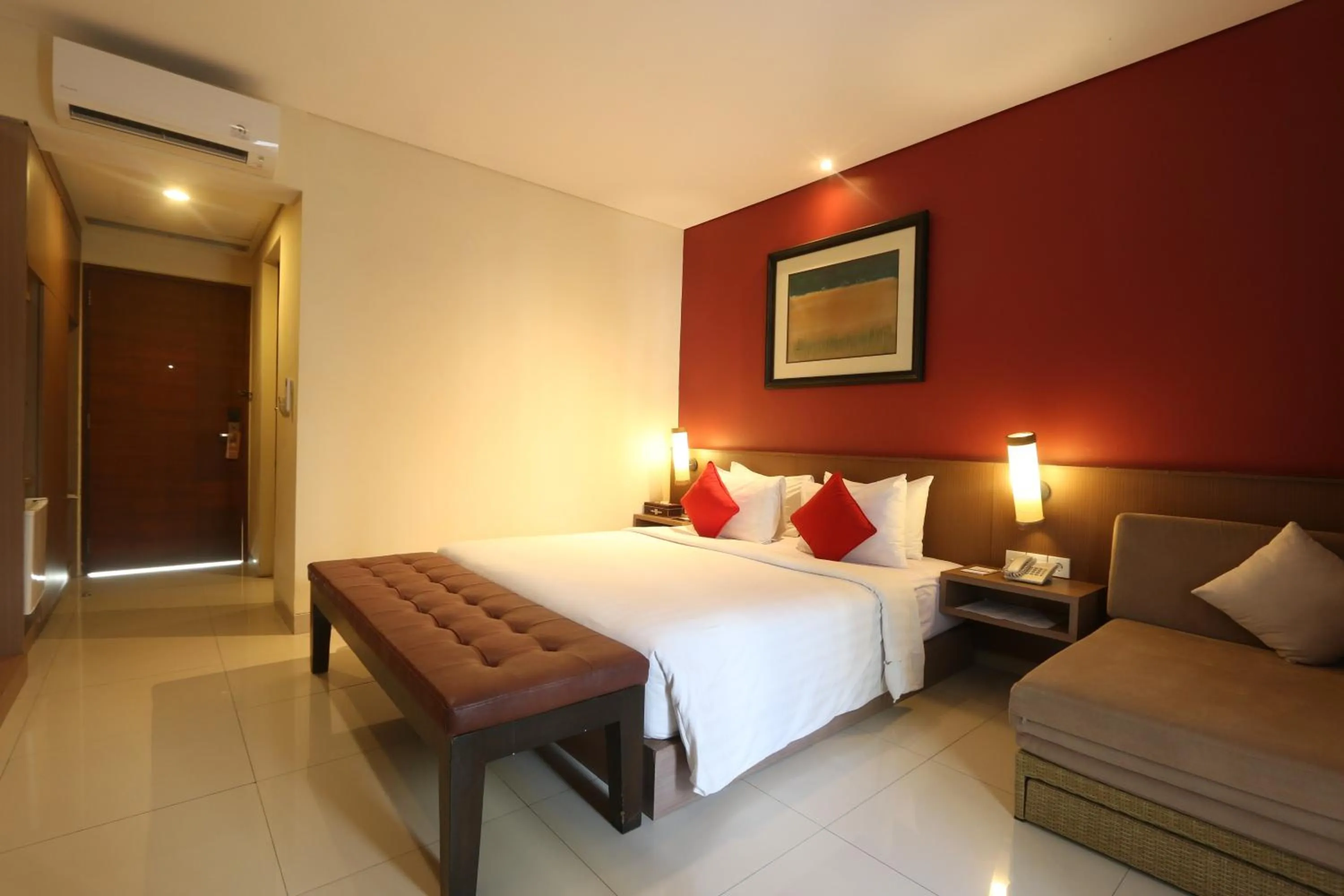 Bedroom, Bed in Grand La Walon Hotel