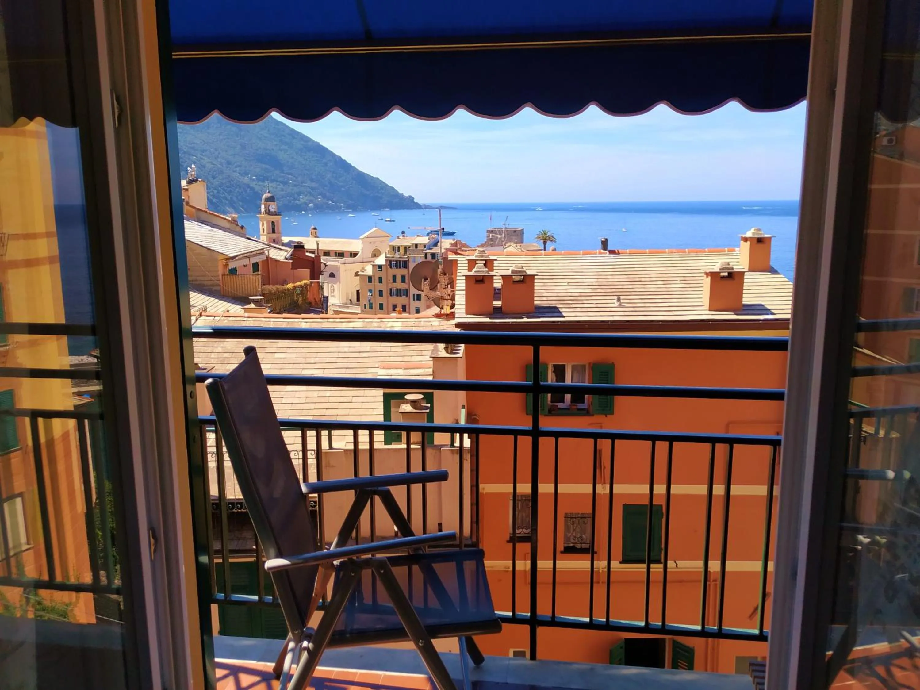 Two-Bedroom Apartment with Balcony and Sea View in A due passi dal cielo e dal mare - Balcony with Sea View