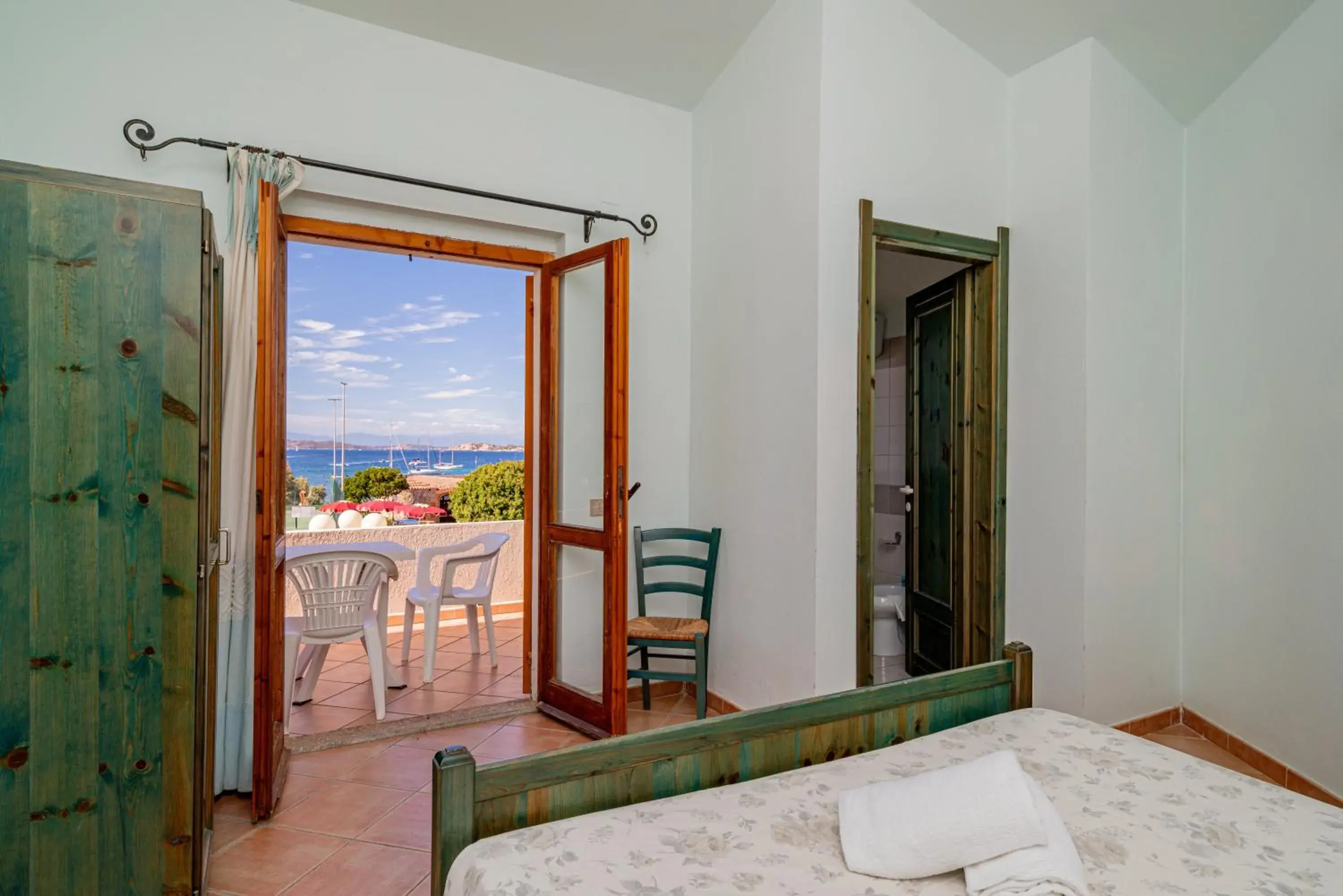 Bed in Club Esse Residence Capo D'orso Bed in Club Esse Residence Capo D'orso