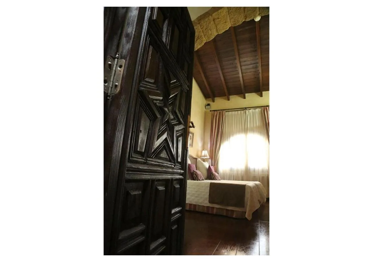 Property building, Bed in La Casona de Calderón Gastronomic & Boutique Hotel