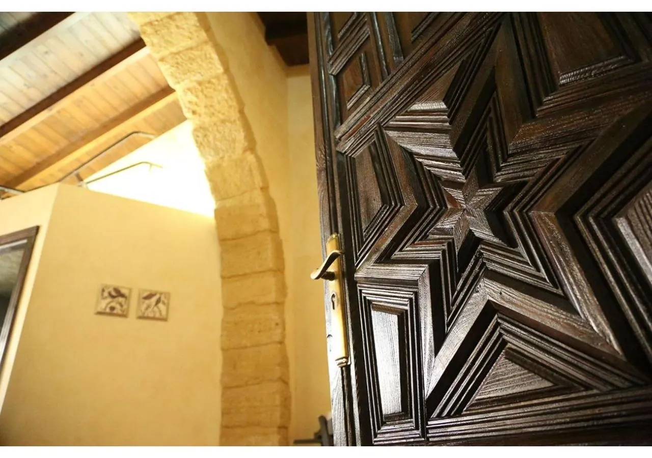Decorative detail in La Casona de Calderón Gastronomic & Boutique Hotel