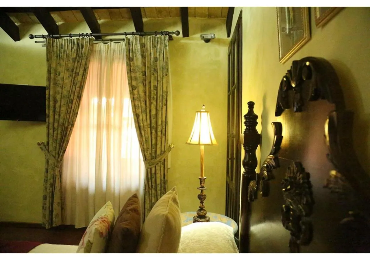 Decorative detail in La Casona de Calderón Gastronomic & Boutique Hotel