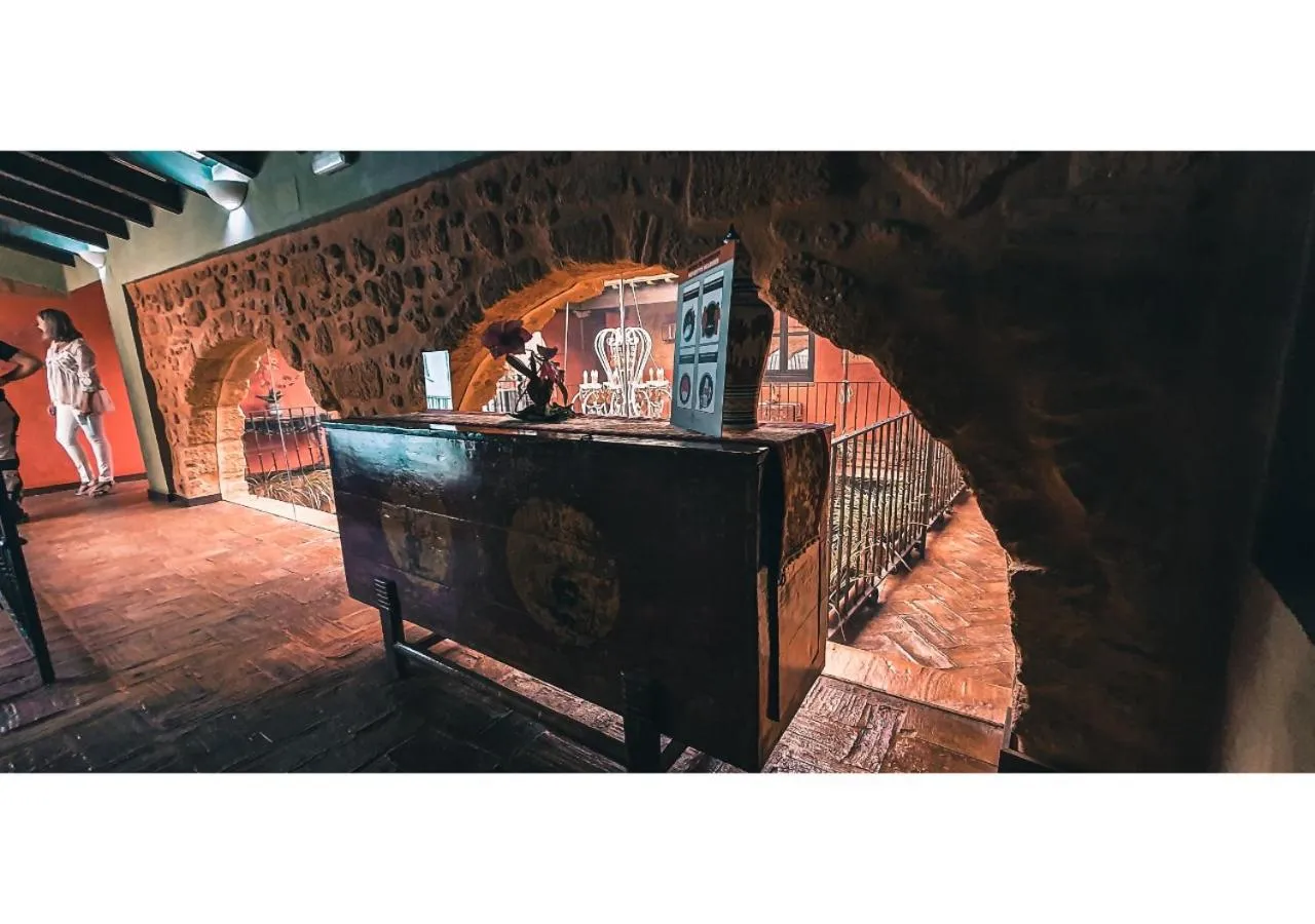 Decorative detail in La Casona de Calderón Gastronomic & Boutique Hotel