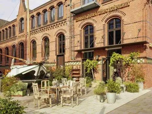 25hours Hotel Altes Hafenamt 25hours Hotel Altes Hafenamt