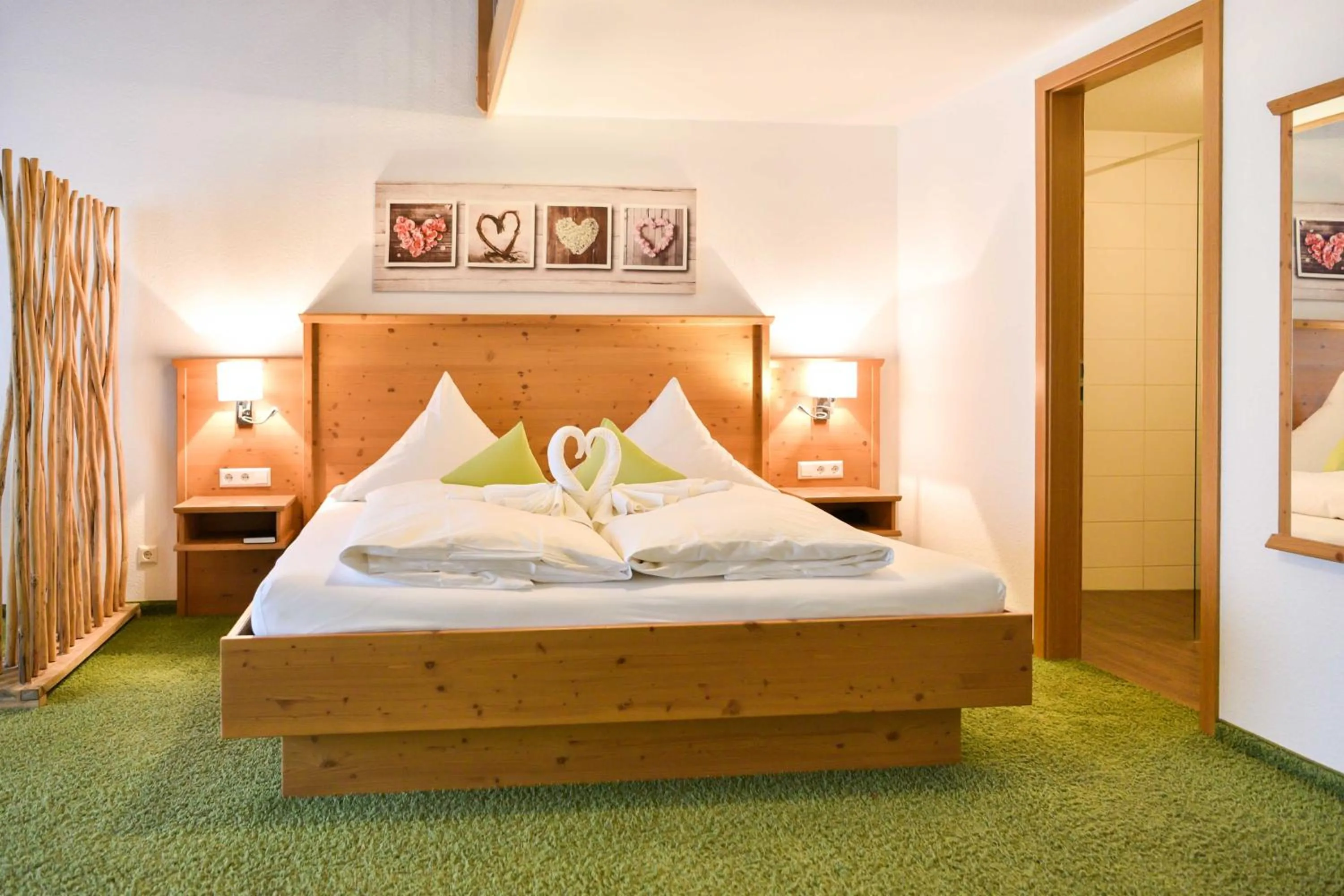 Bedroom, Bed in Burg Hotel Feldberg