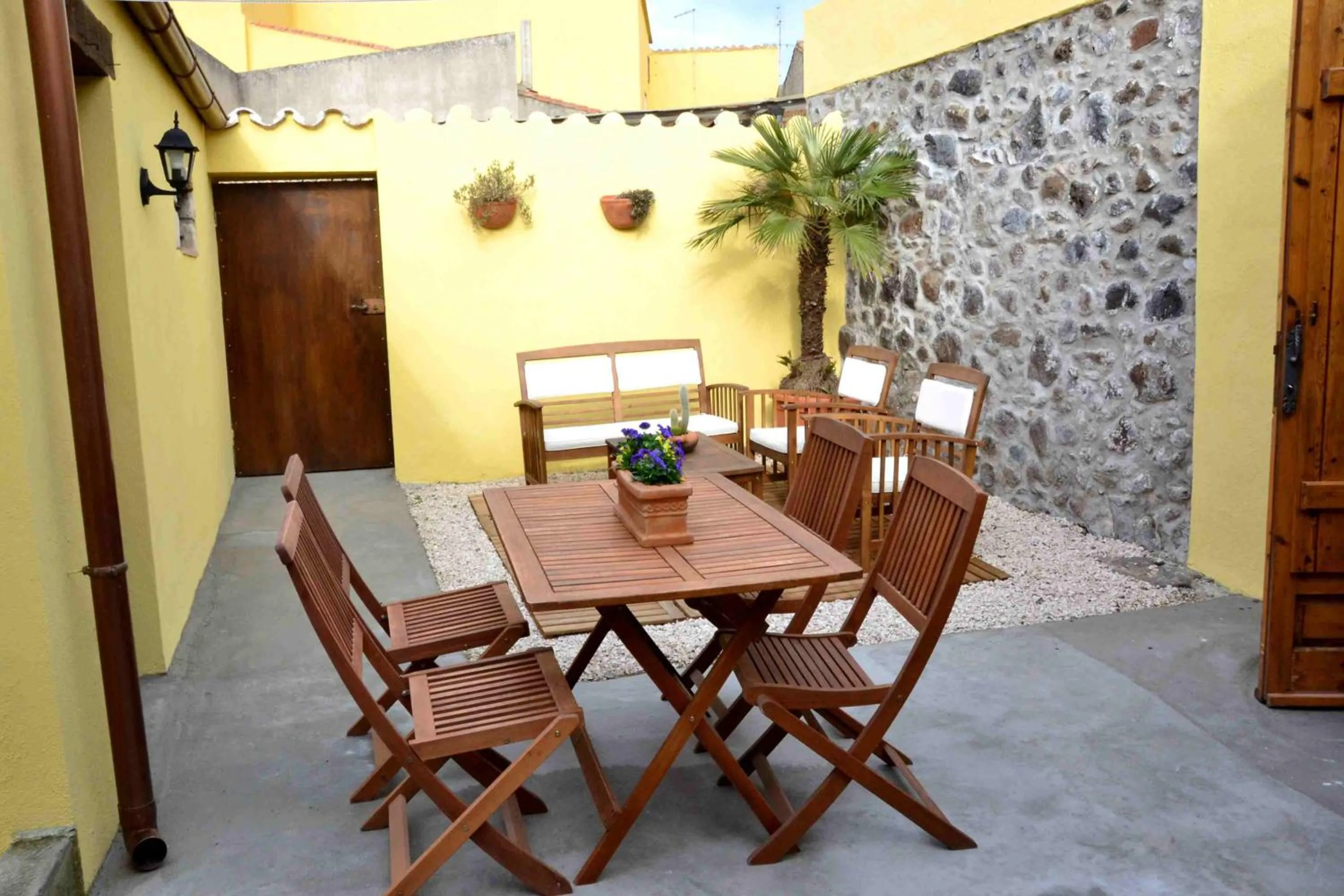 Garden in Nonna Murtas