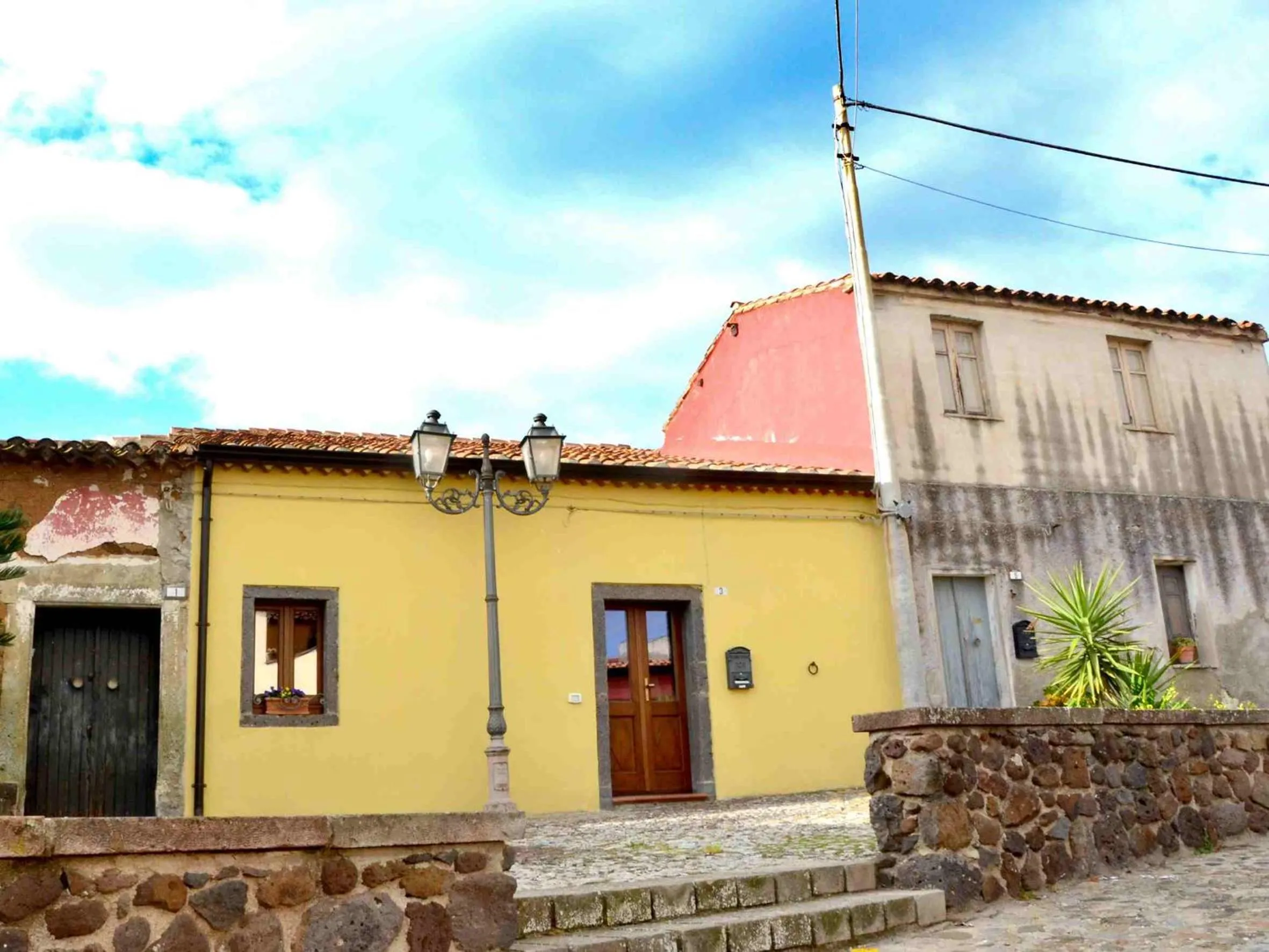 Facade/entrance in Nonna Murtas