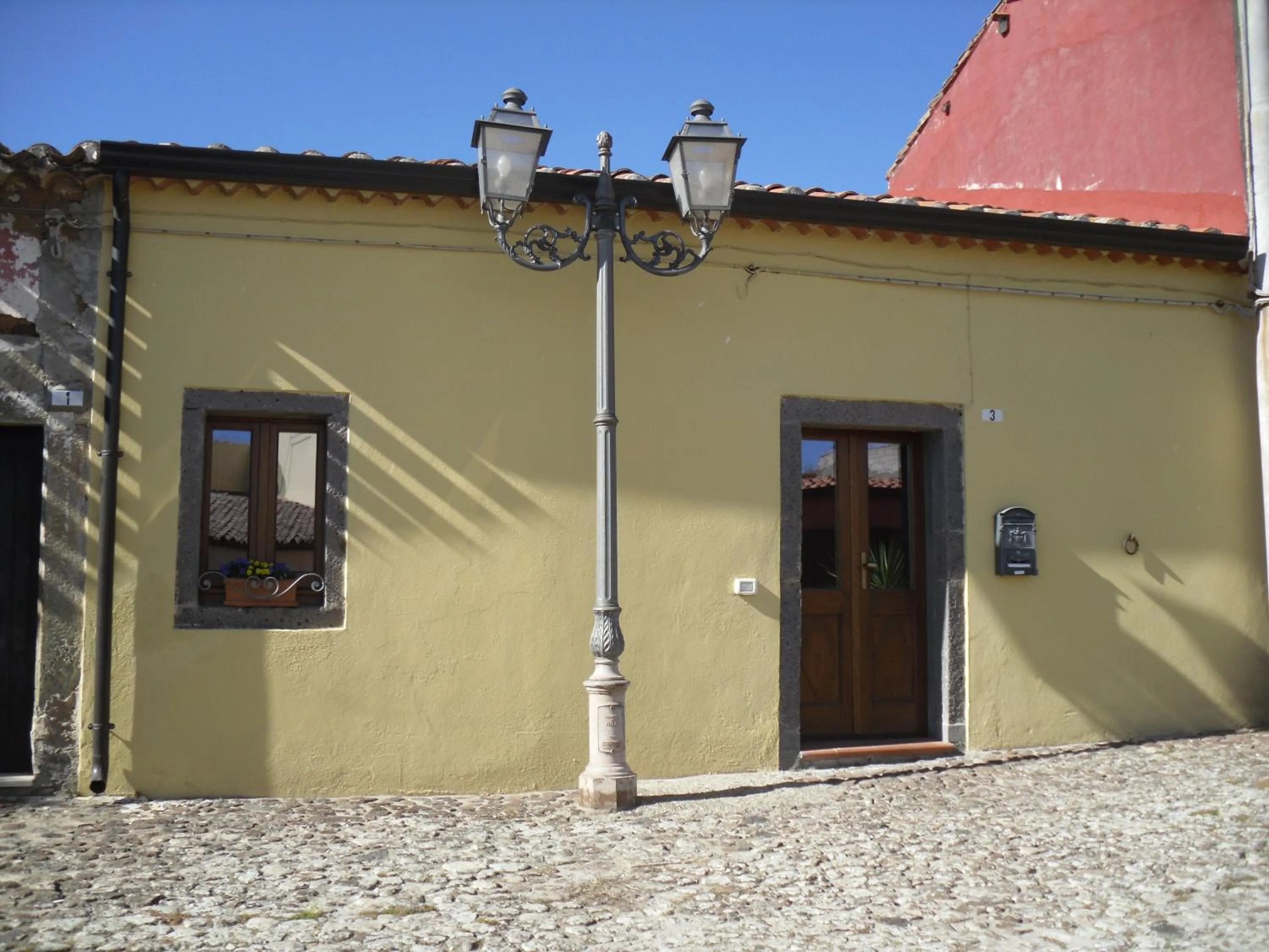 Facade/entrance in Nonna Murtas
