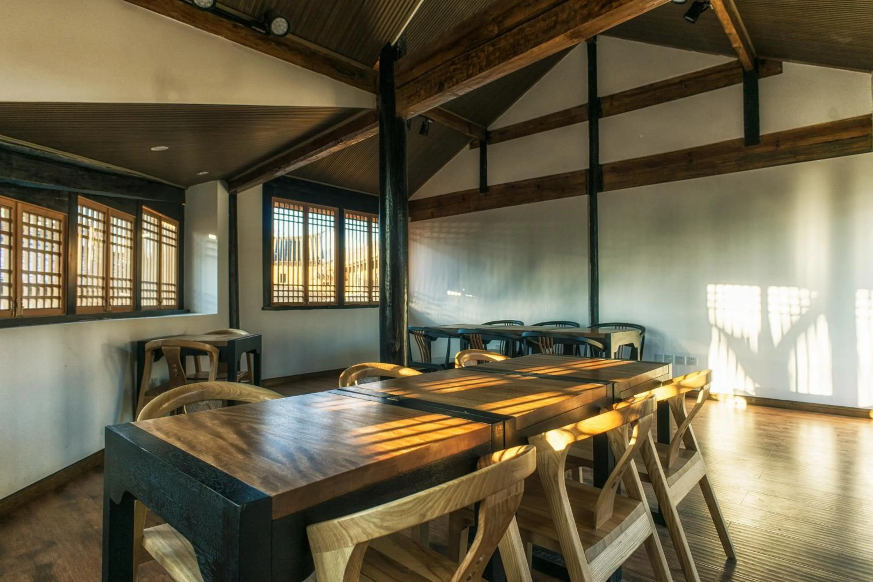Restaurant/places to eat in Dali Shaxi Qing Jing Courtyard