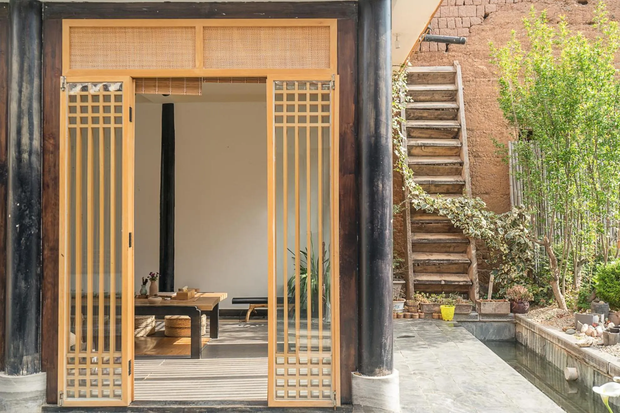 Lounge or bar in Dali Shaxi Qing Jing Courtyard