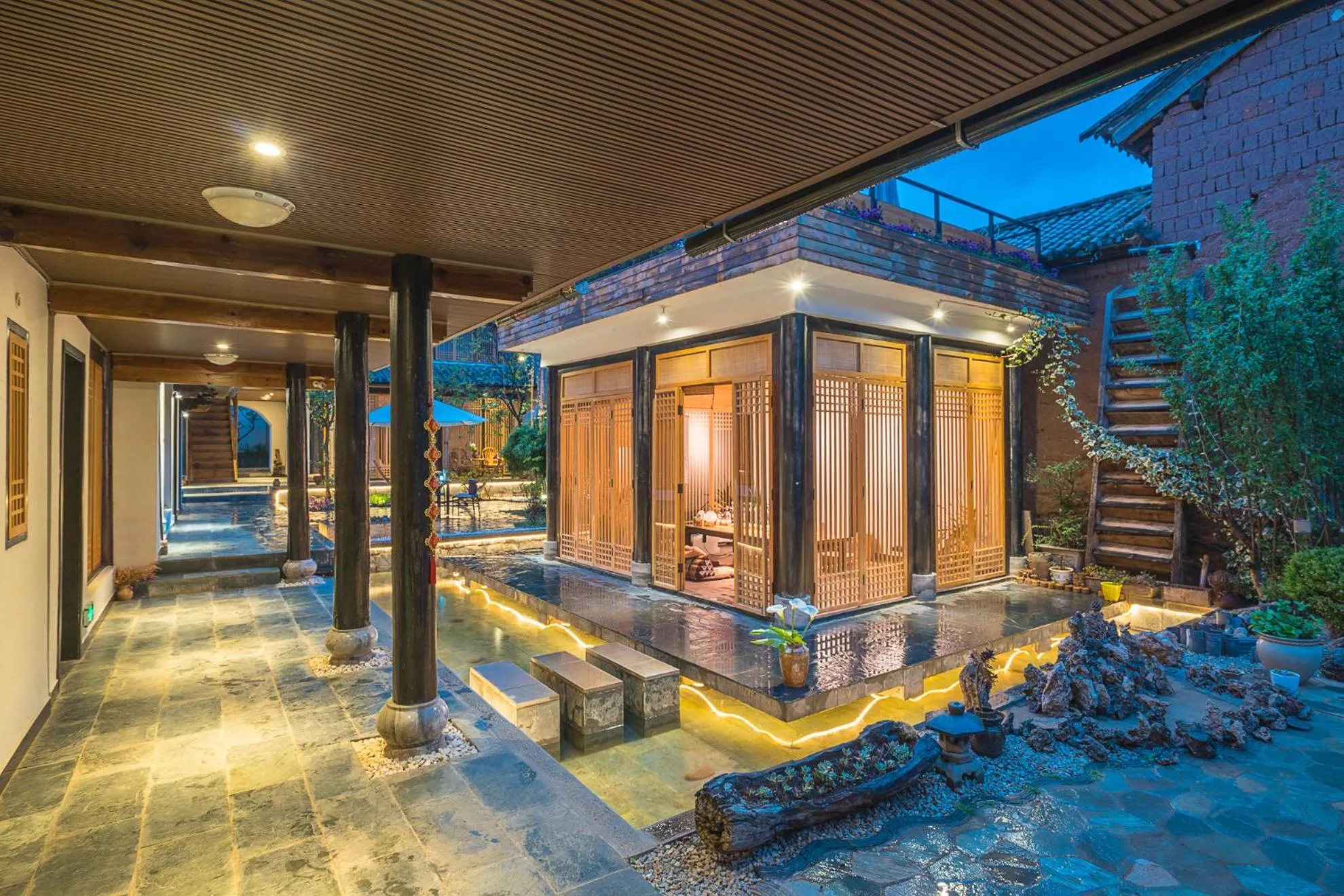 Property building in Dali Shaxi Qing Jing Courtyard