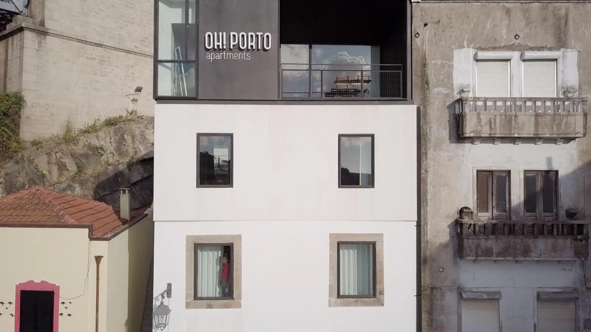 Property building in Oh! Porto Apartments