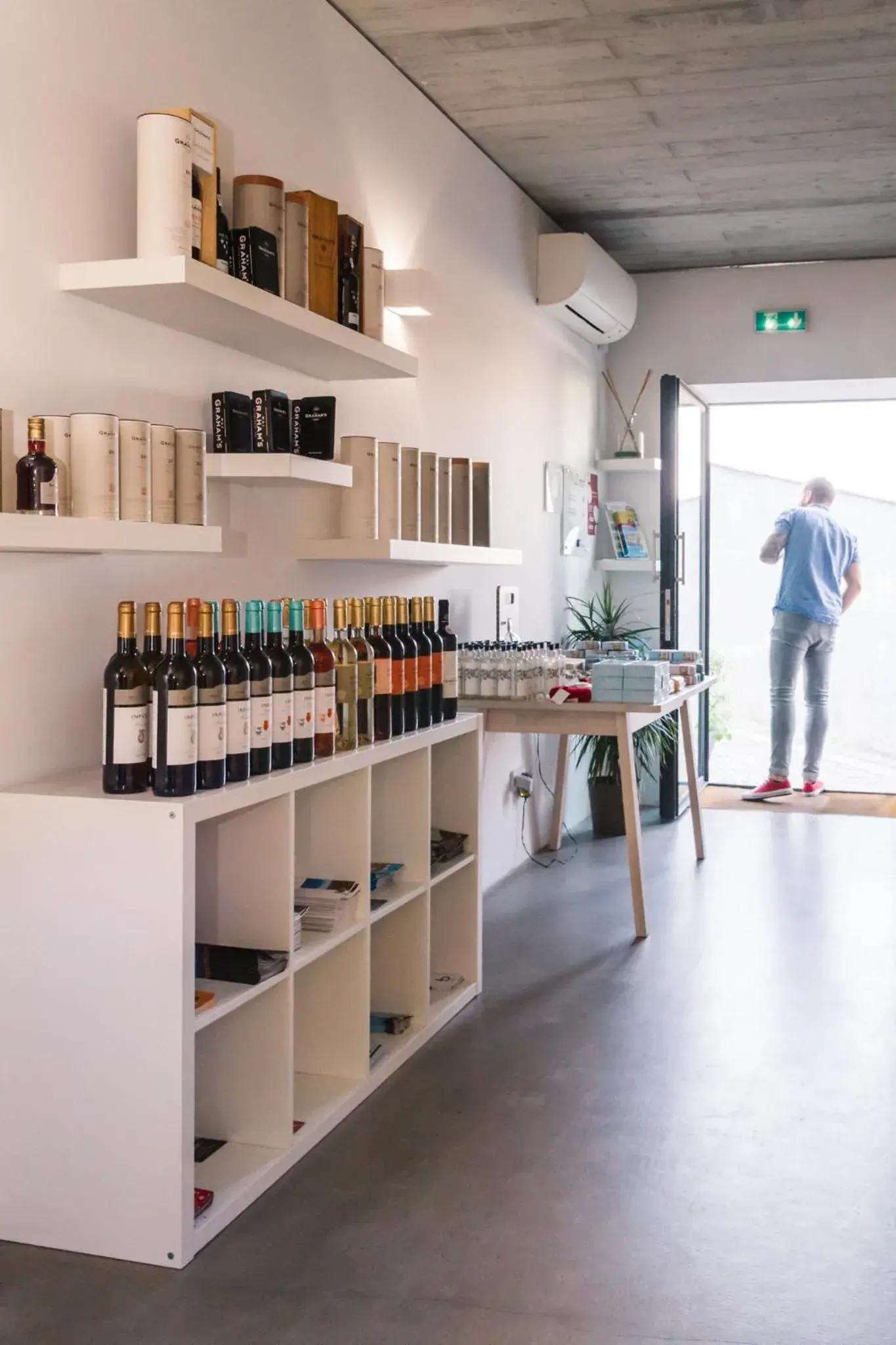 Property building in Oh! Porto Apartments Property building in Oh! Porto Apartments