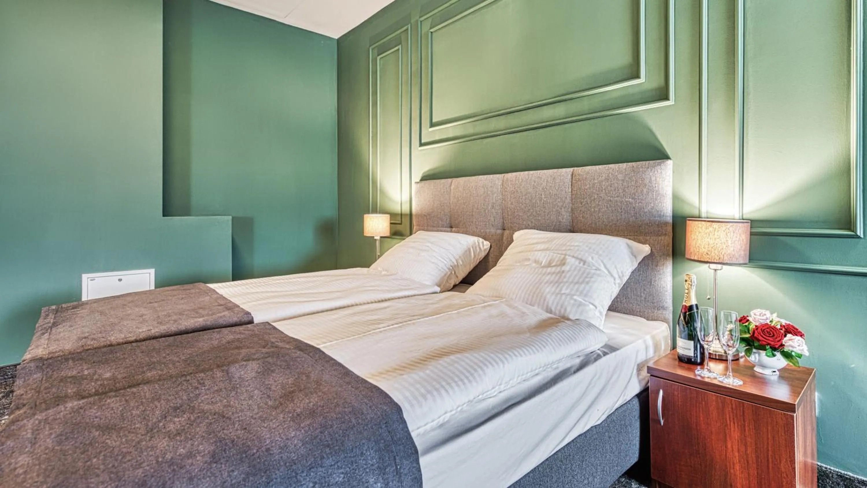 Bed in St Lukas Medical & SPA