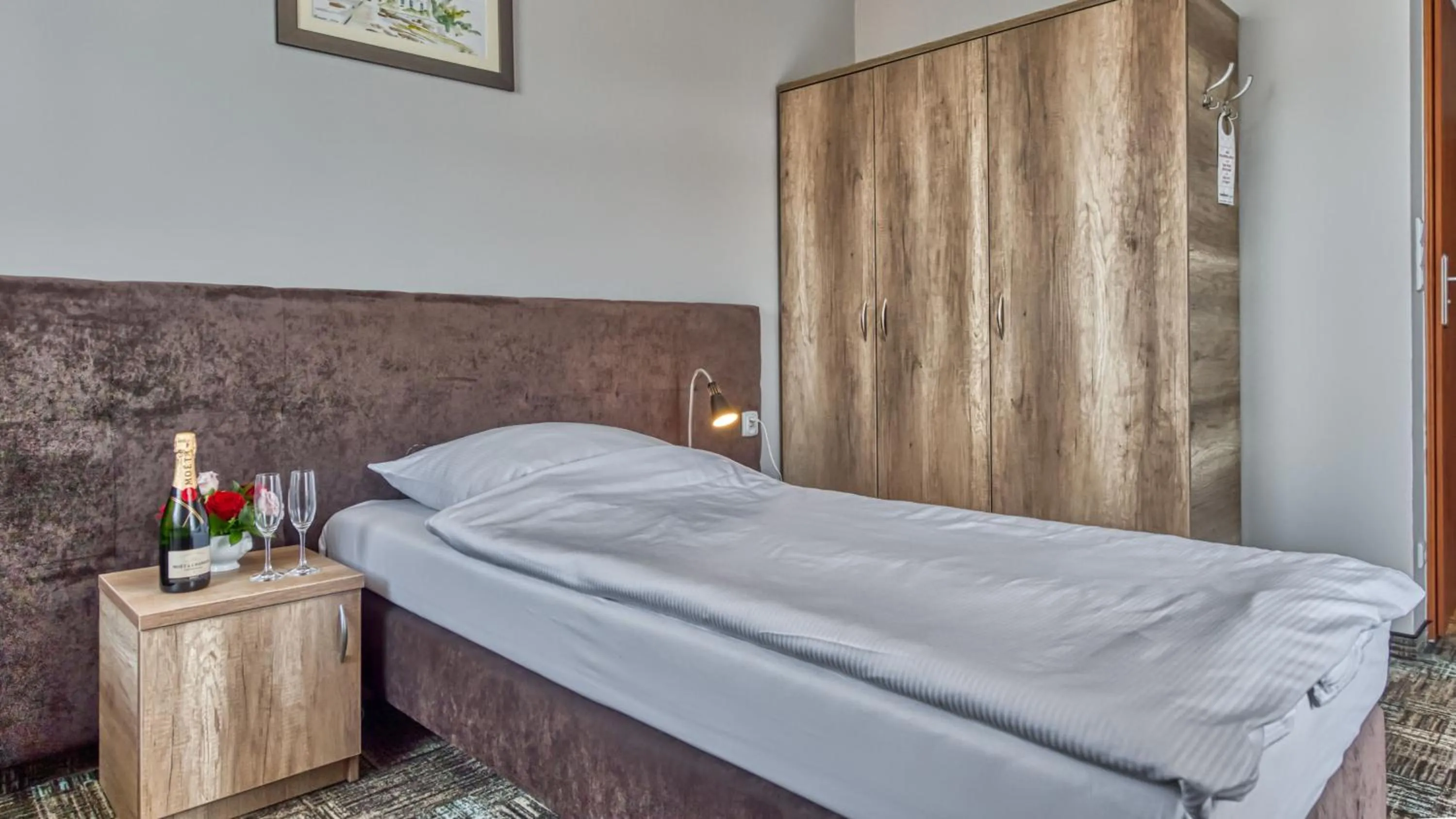 Bed in St Lukas Medical & SPA