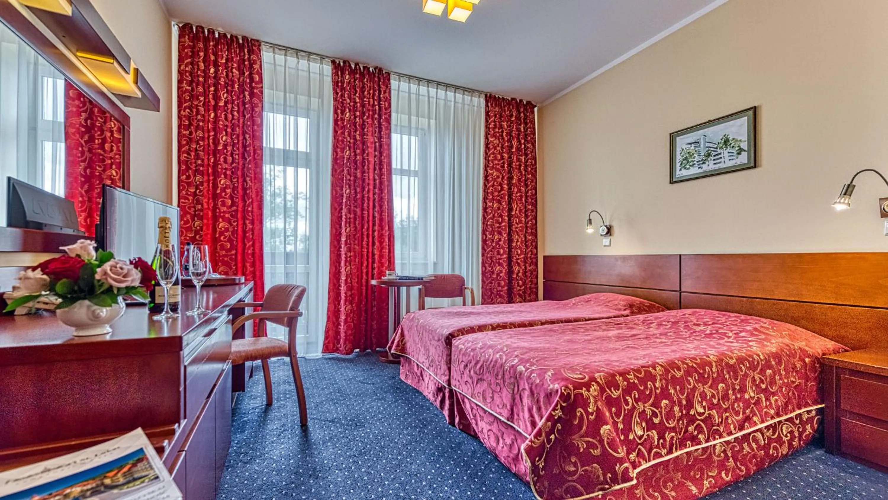 Bed in St Lukas Medical & SPA