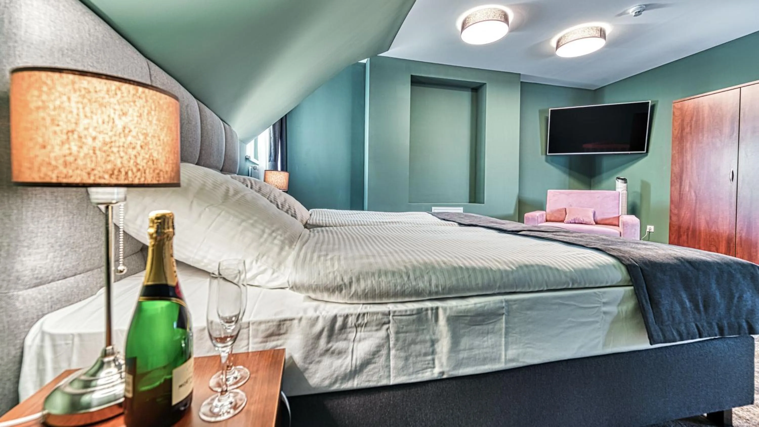 Bed in St Lukas Medical & SPA