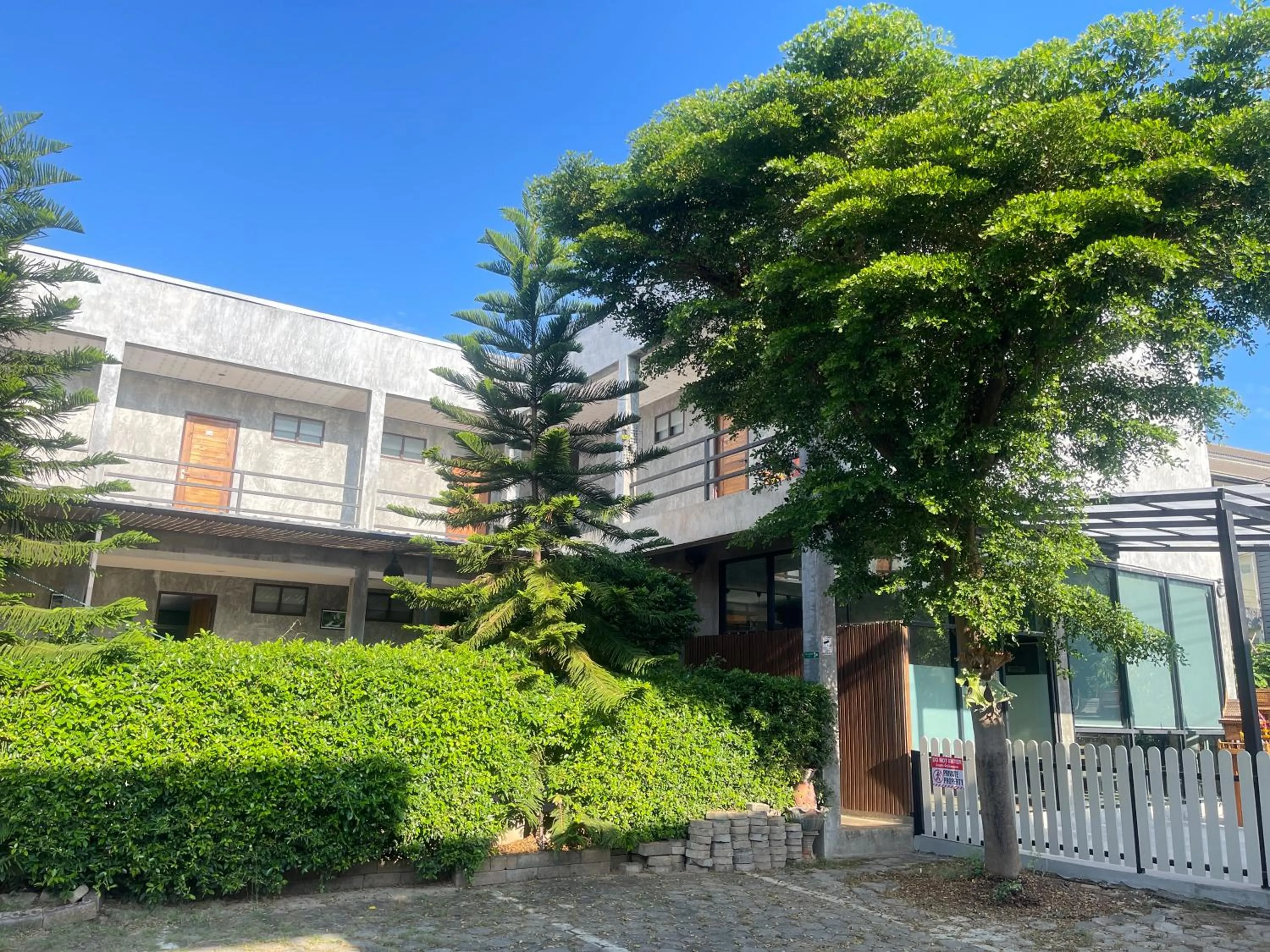 Come Moon Loft Hotel