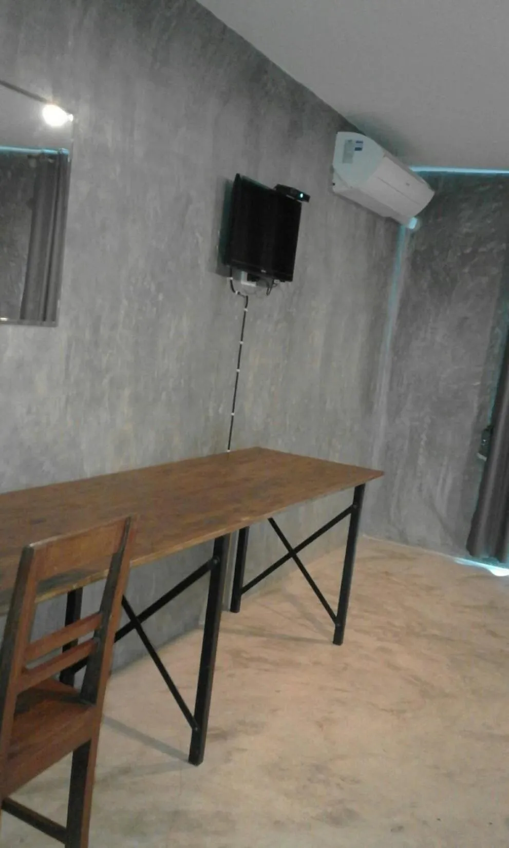 Twin Room in Come Moon Loft Hotel