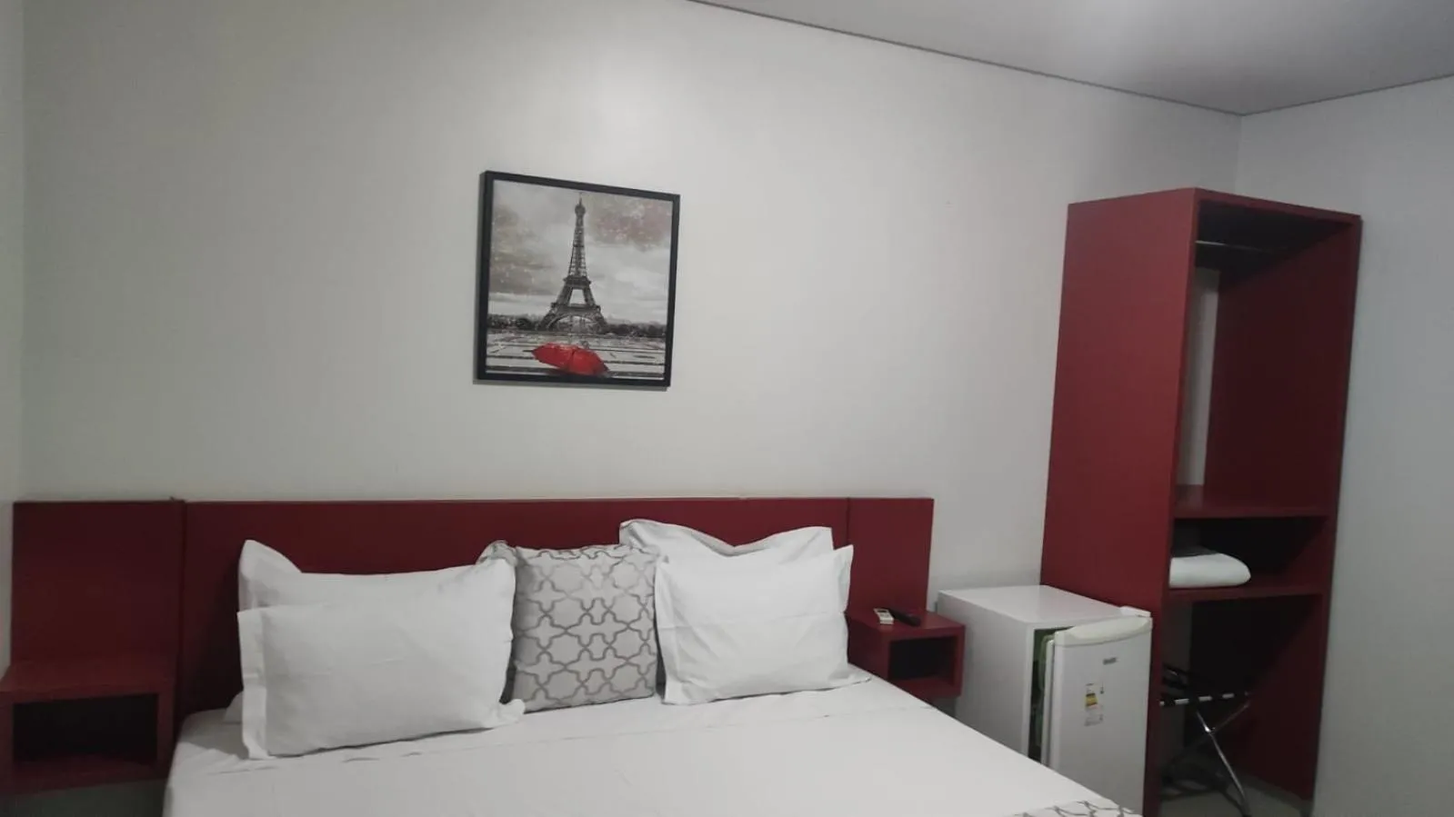PARIS HOTEL