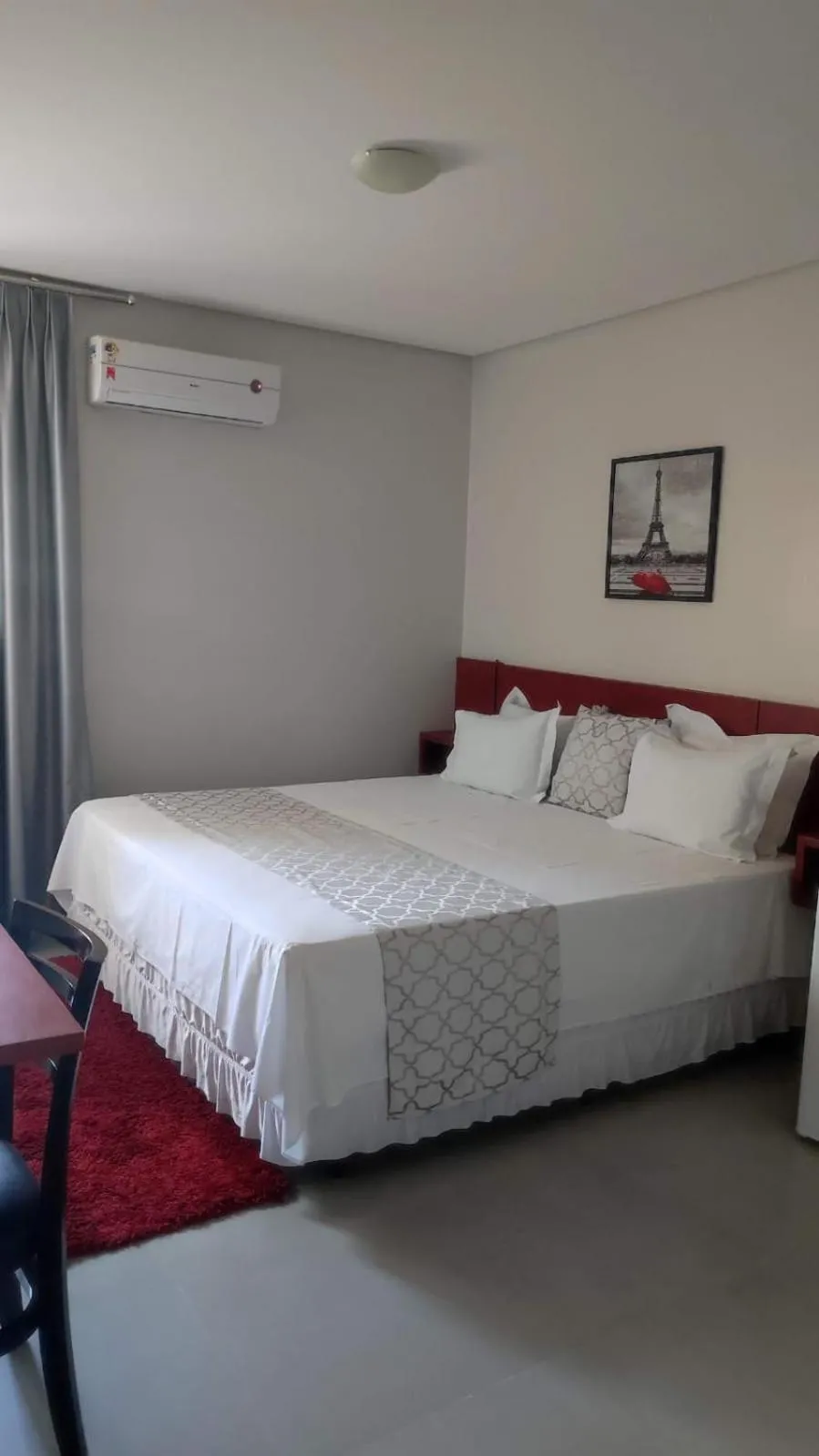PARIS HOTEL