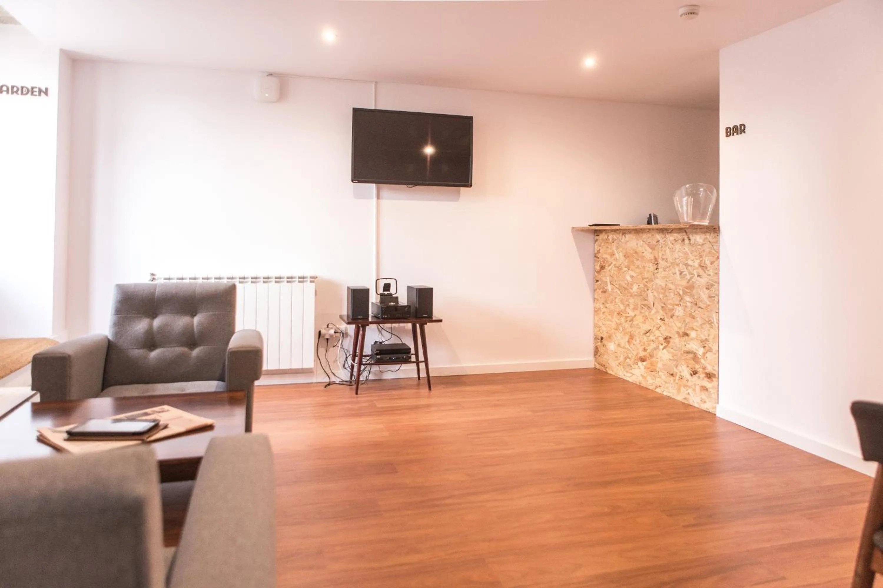 Lounge or bar in Porto Republica Hostel & Suites