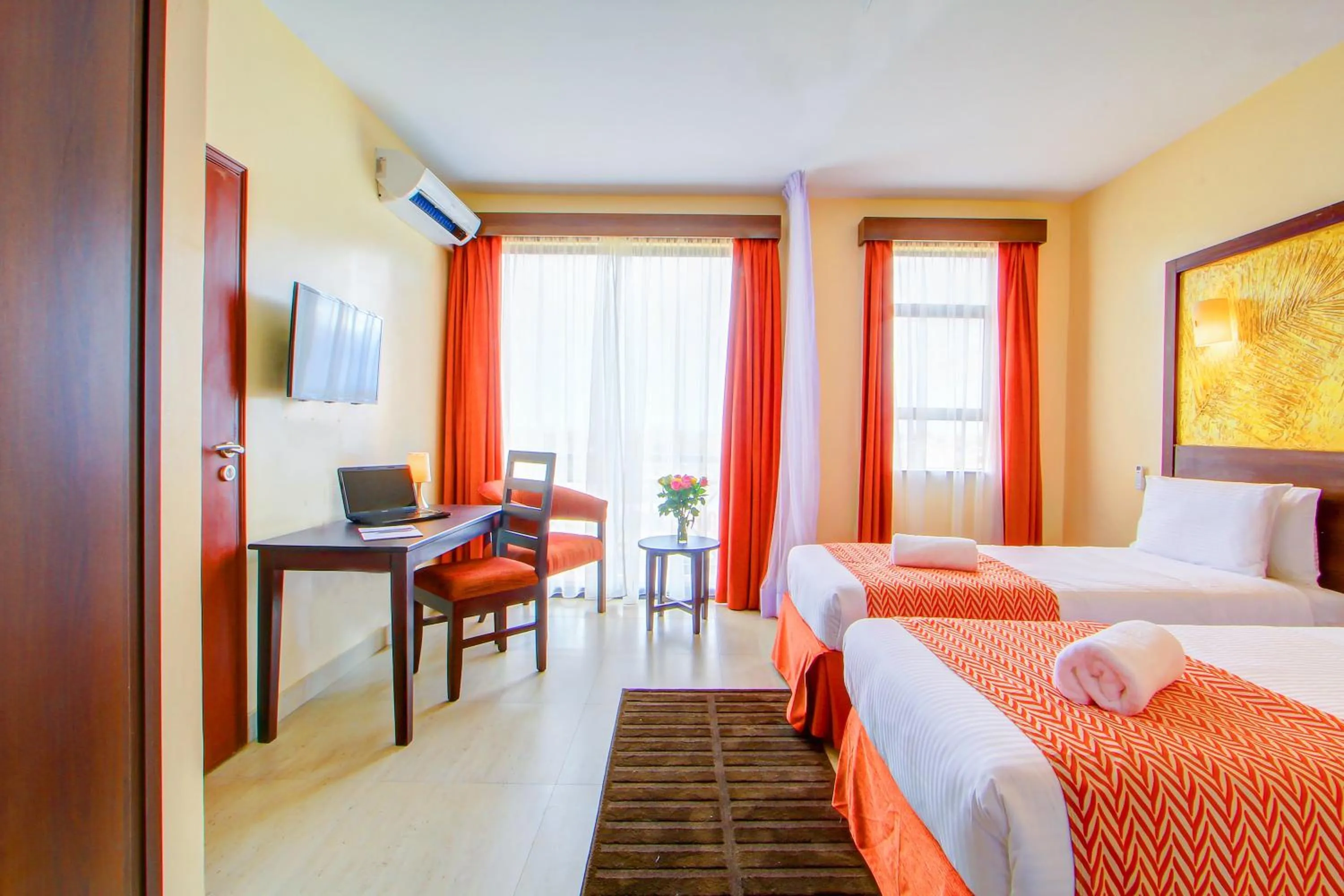 Photo of the whole room, Bed in Vittoria Suites