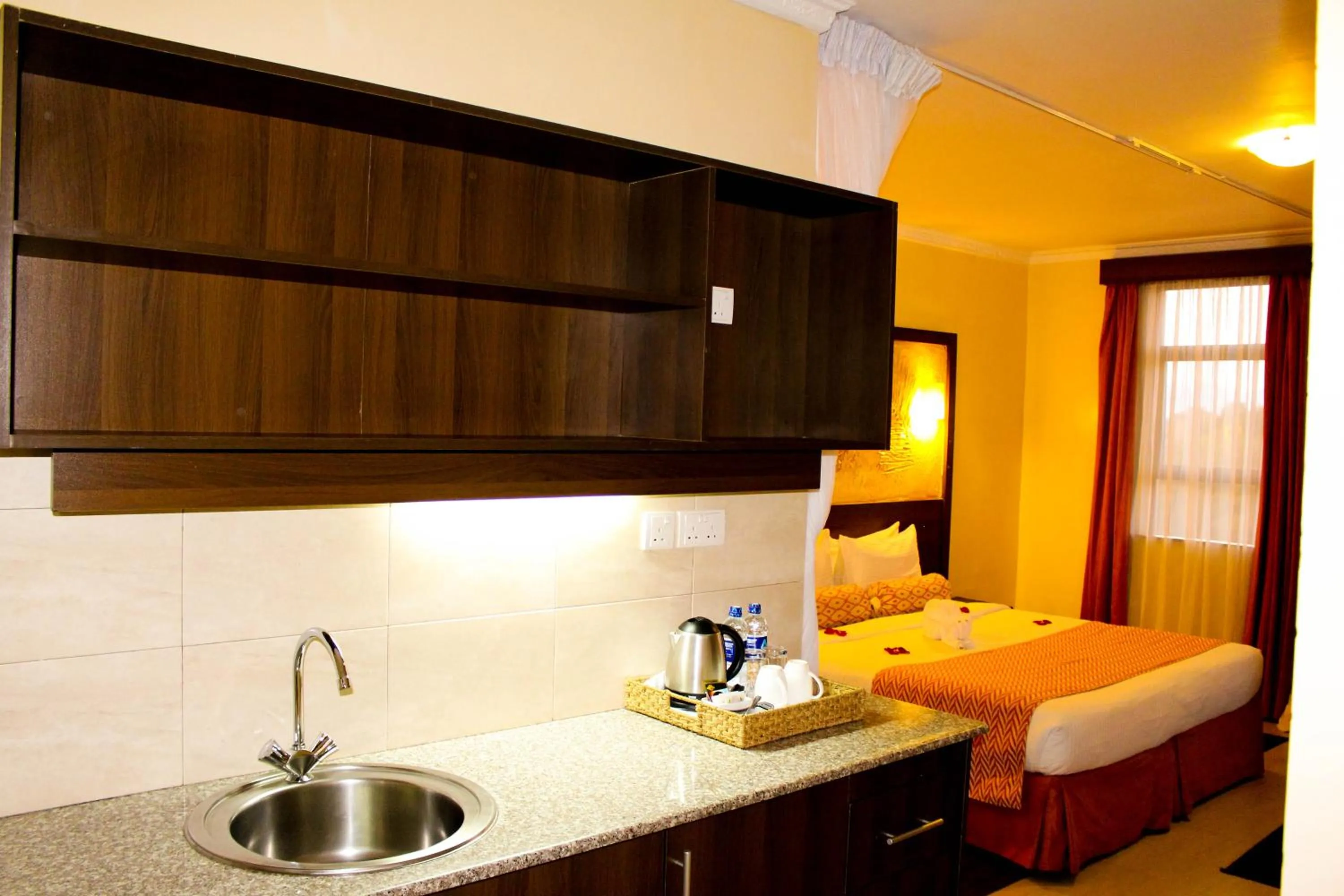 Food close-up, Bed in Vittoria Suites