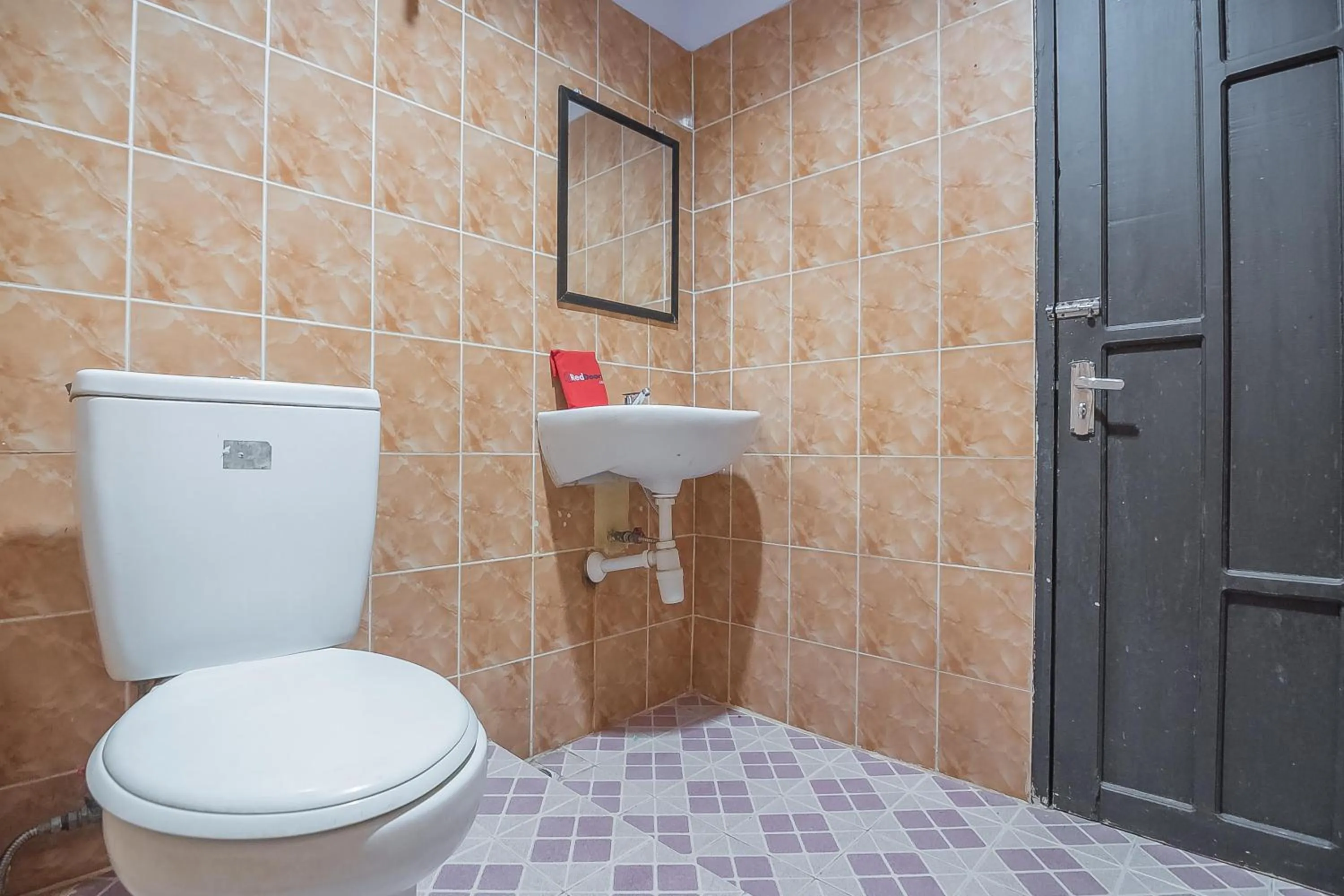 RedDoorz Syariah at Grand Taufiq Tarakan